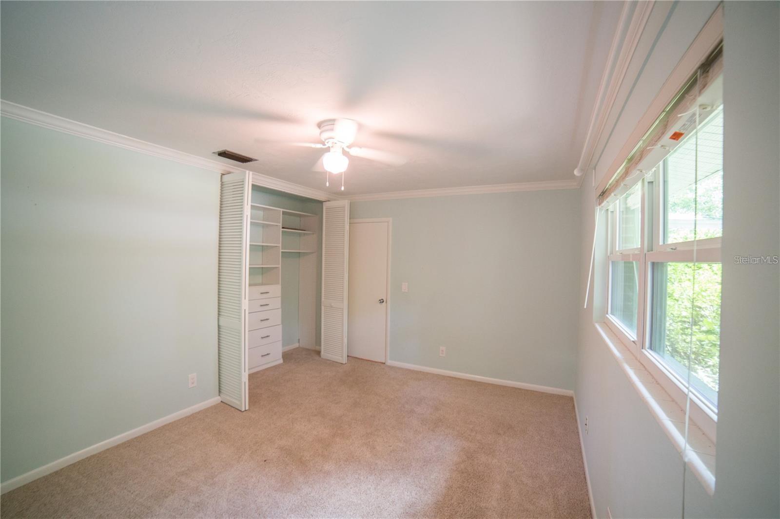 Image 14 of 22 For 1009 39th Drive