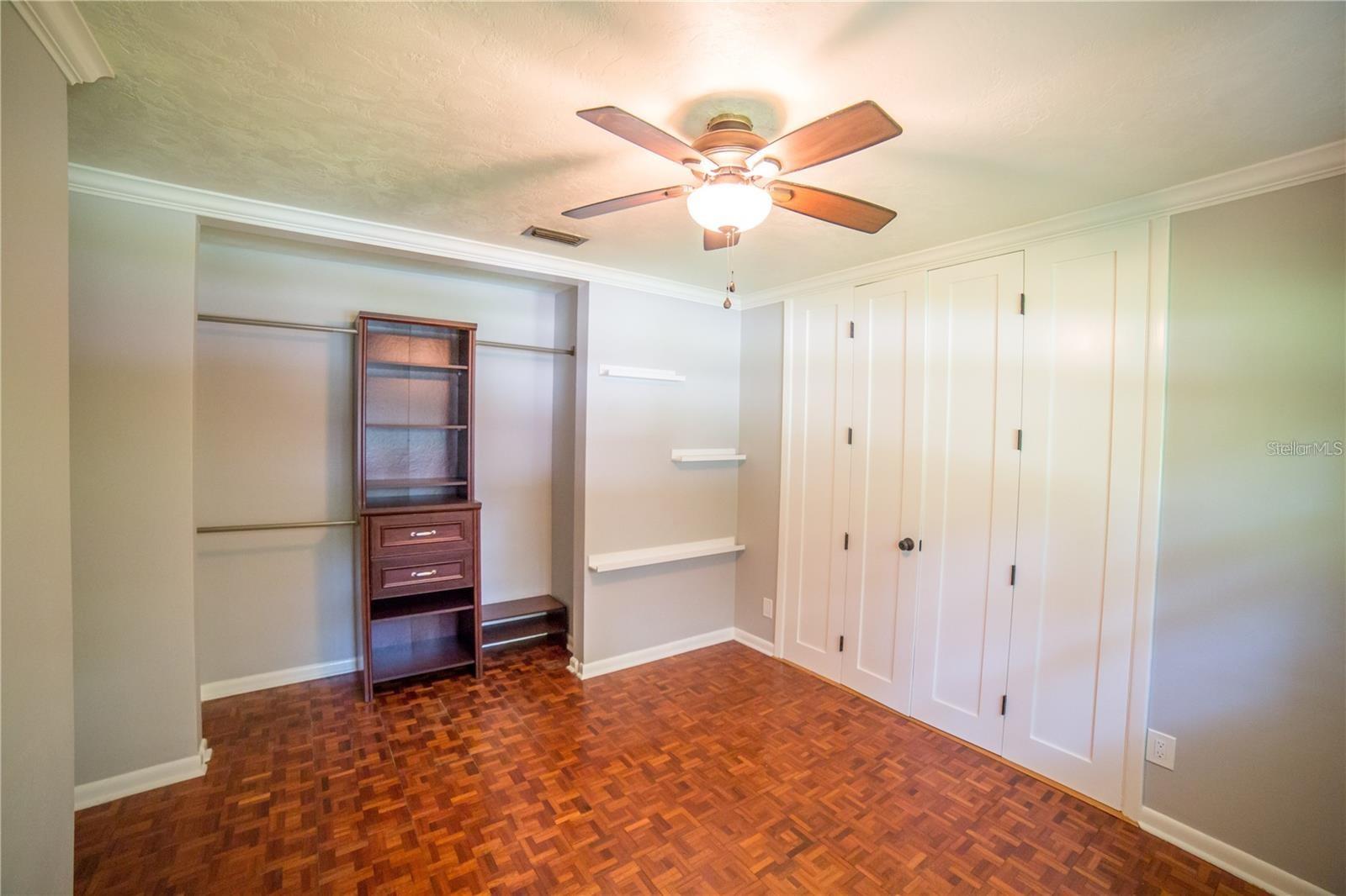 Image 18 of 22 For 1009 39th Drive