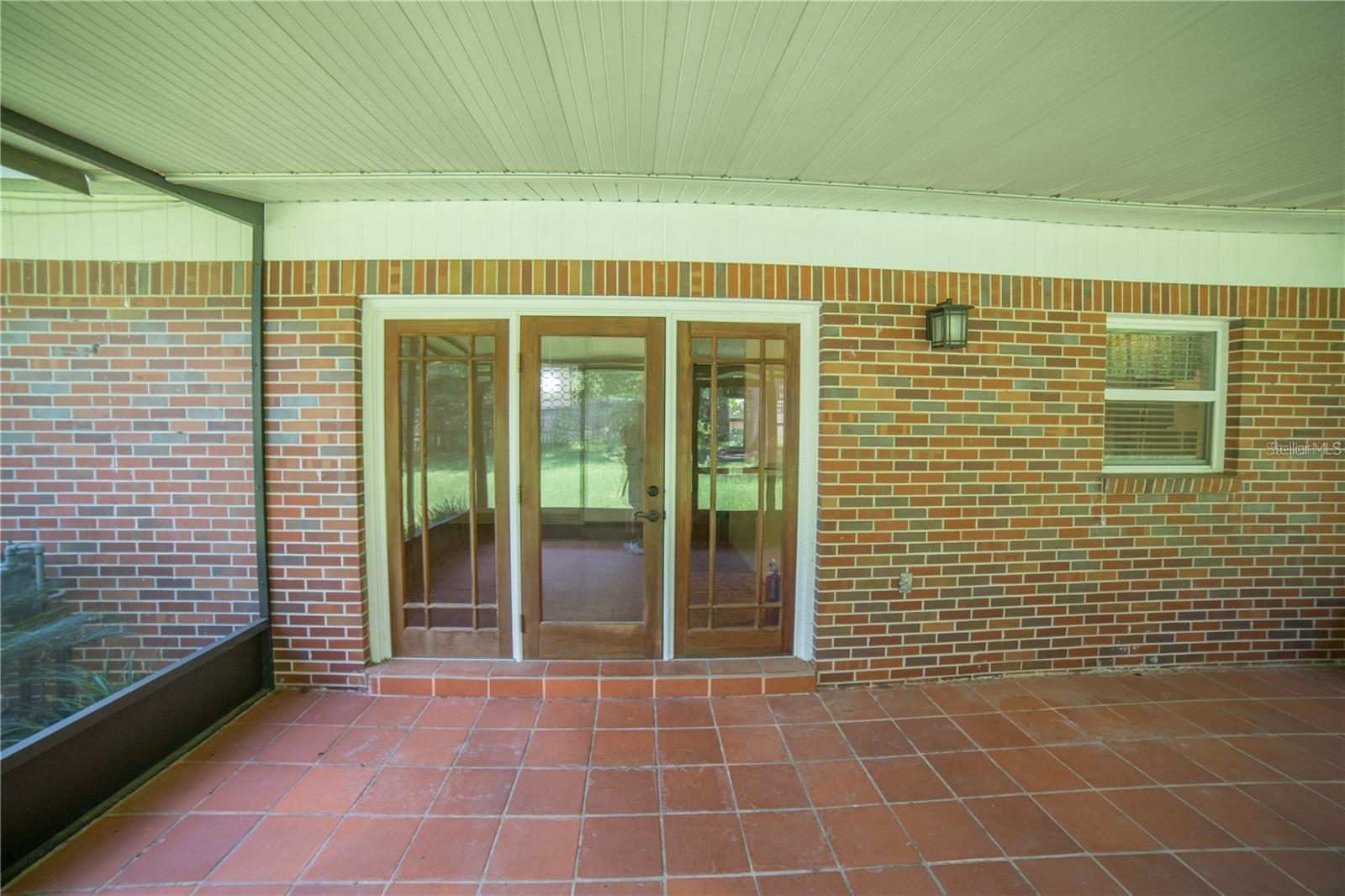 Image 20 of 22 For 1009 39th Drive