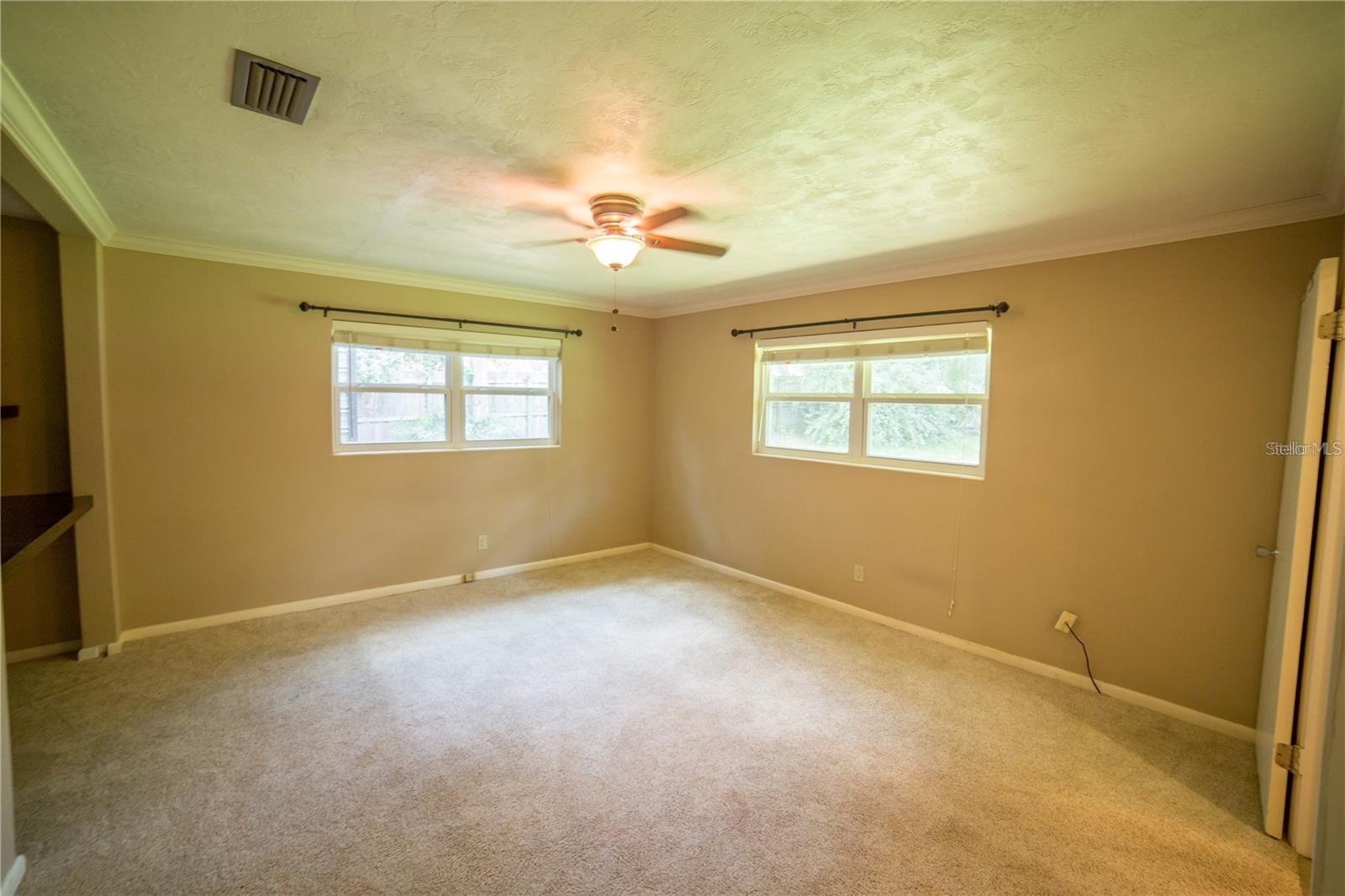 Image 8 of 22 For 1009 39th Drive