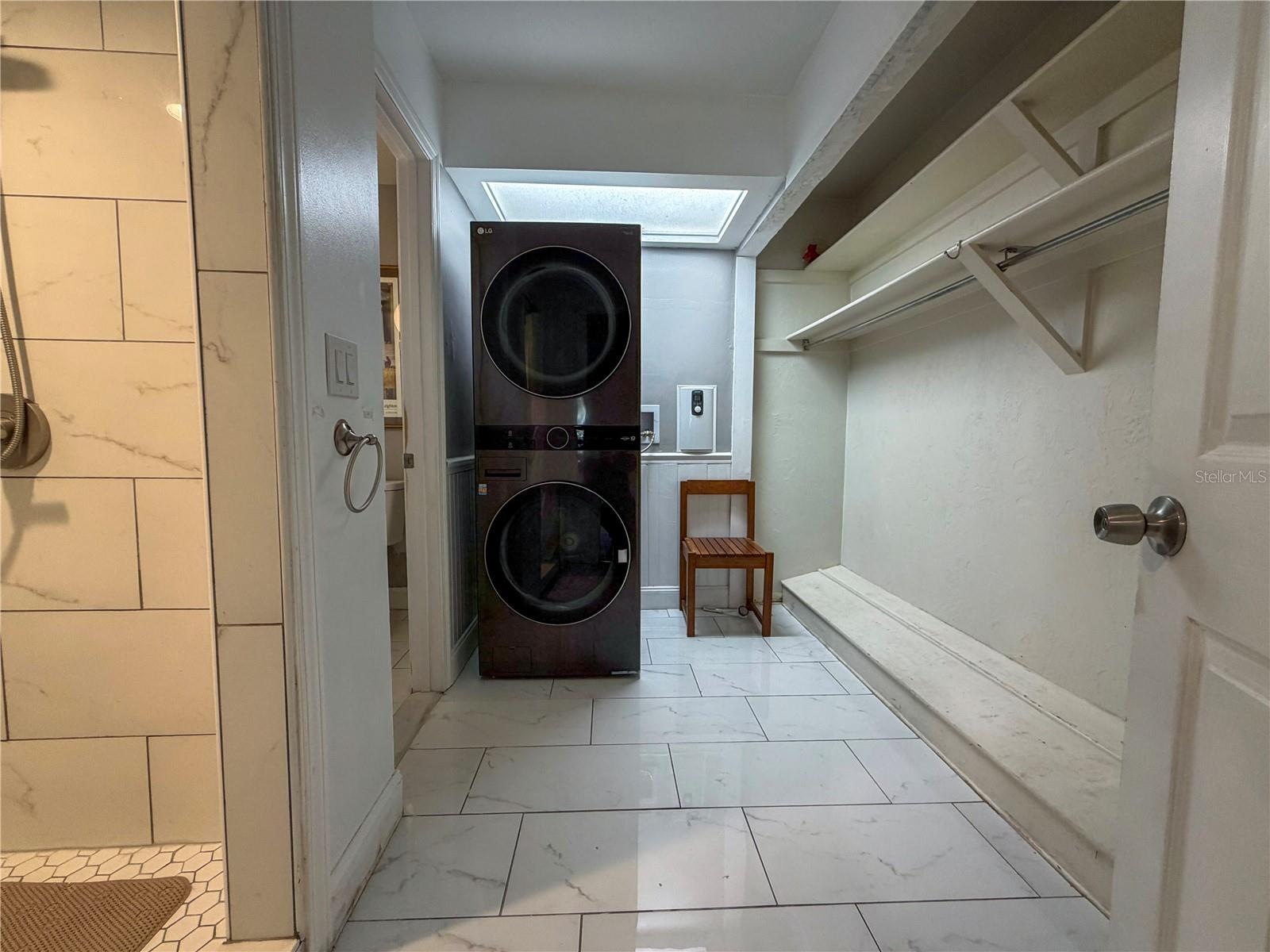 Image 14 of 46 For 6242 105th Avenue