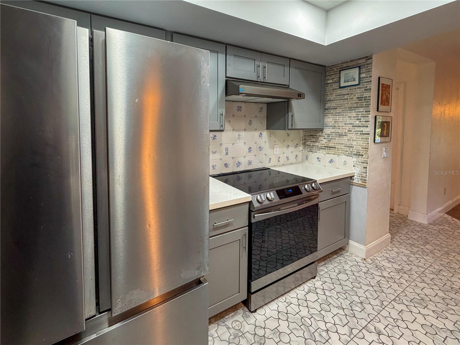 Image 21 of 46 For 6242 105th Avenue