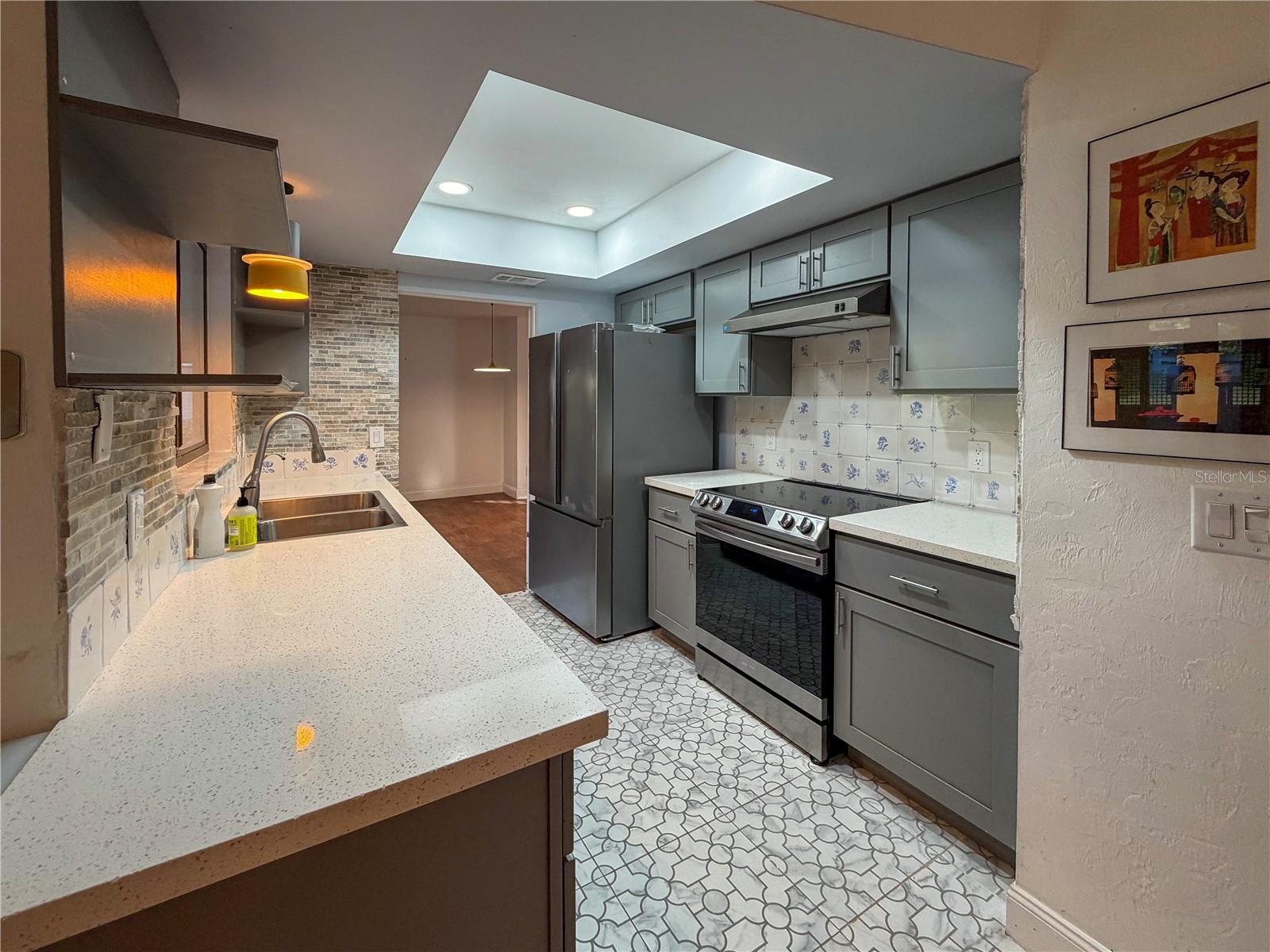 Image 22 of 46 For 6242 105th Avenue