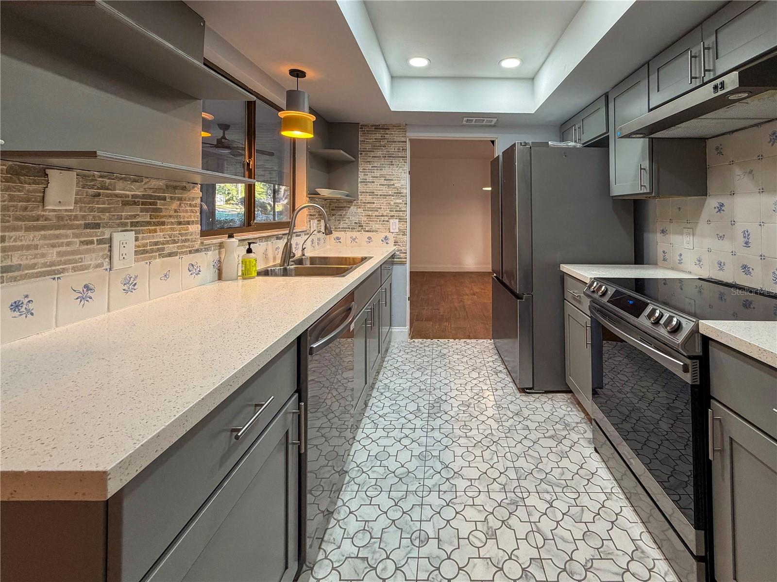 Image 23 of 46 For 6242 105th Avenue