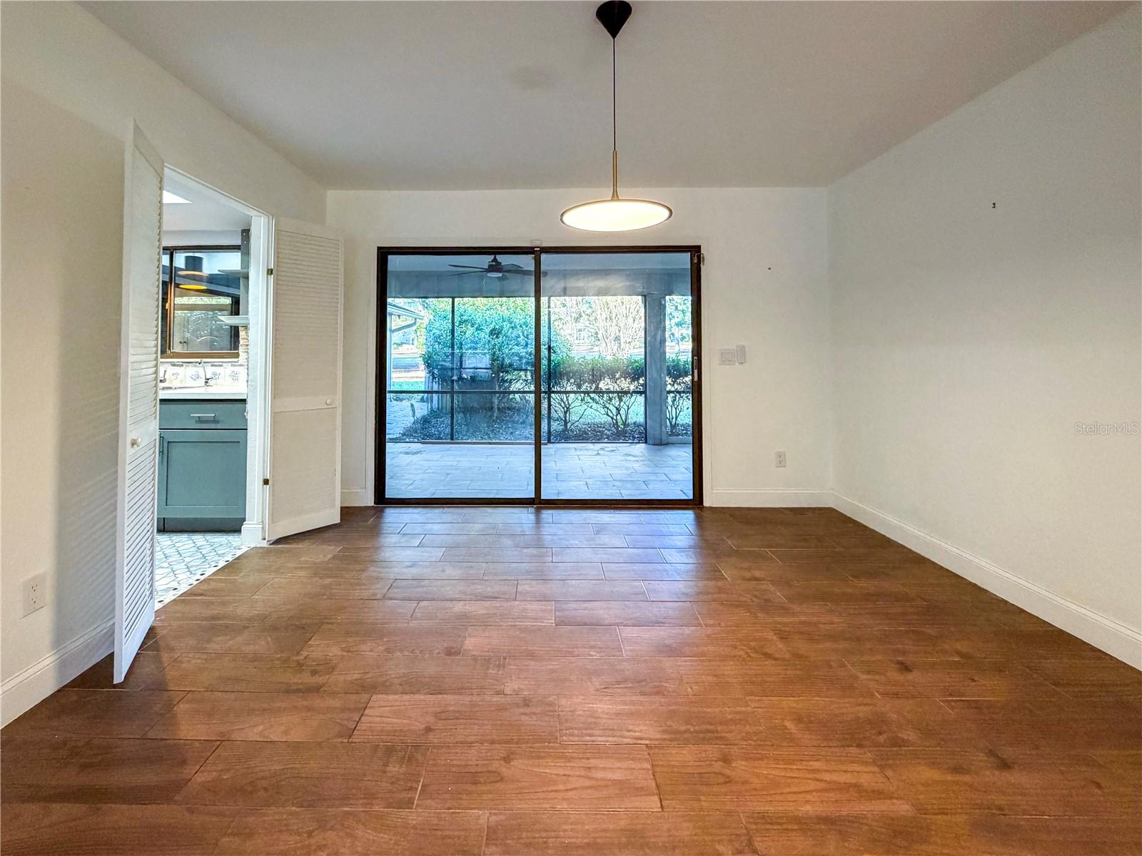 Image 4 of 46 For 6242 105th Avenue