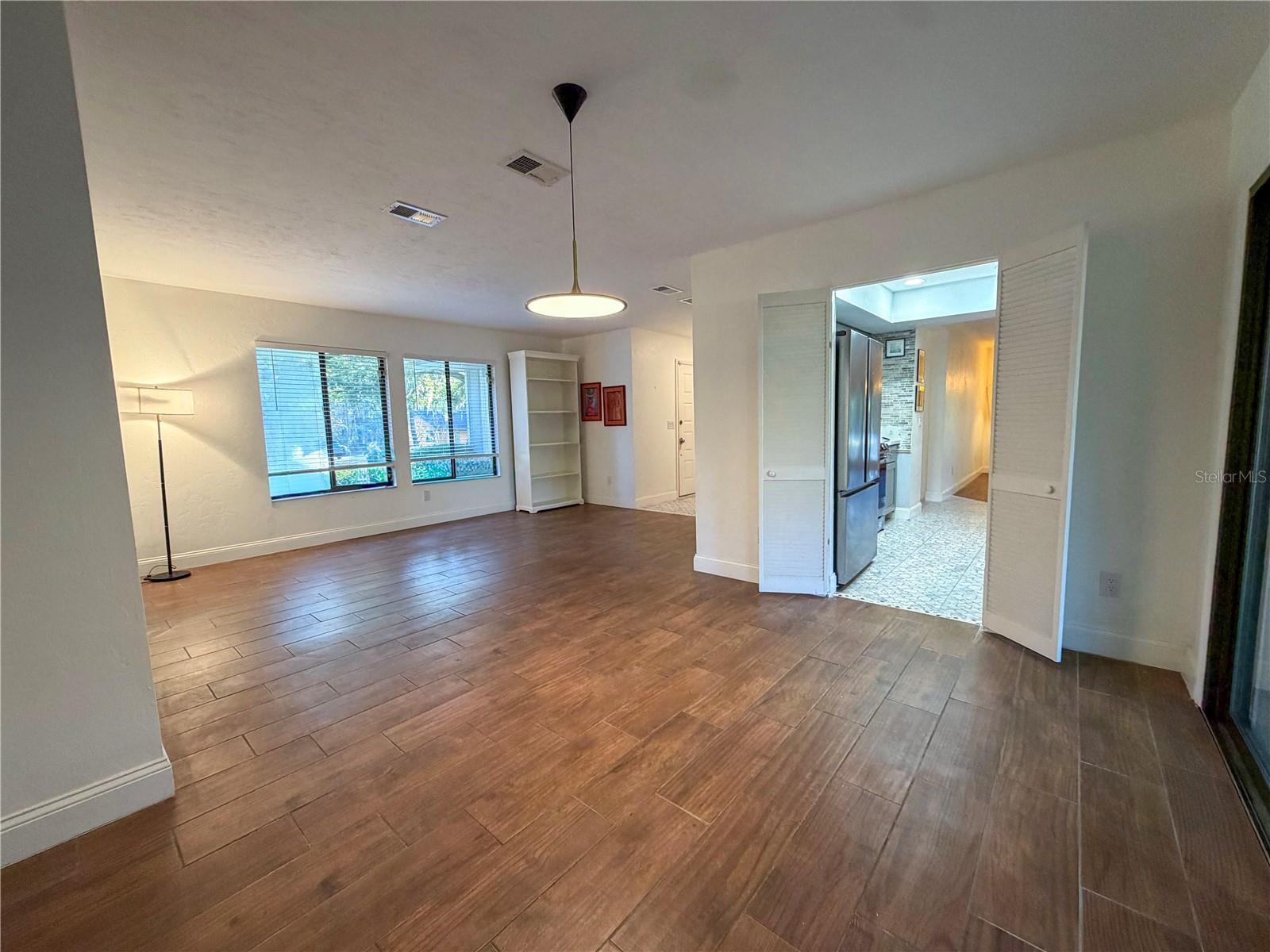 Image 6 of 46 For 6242 105th Avenue