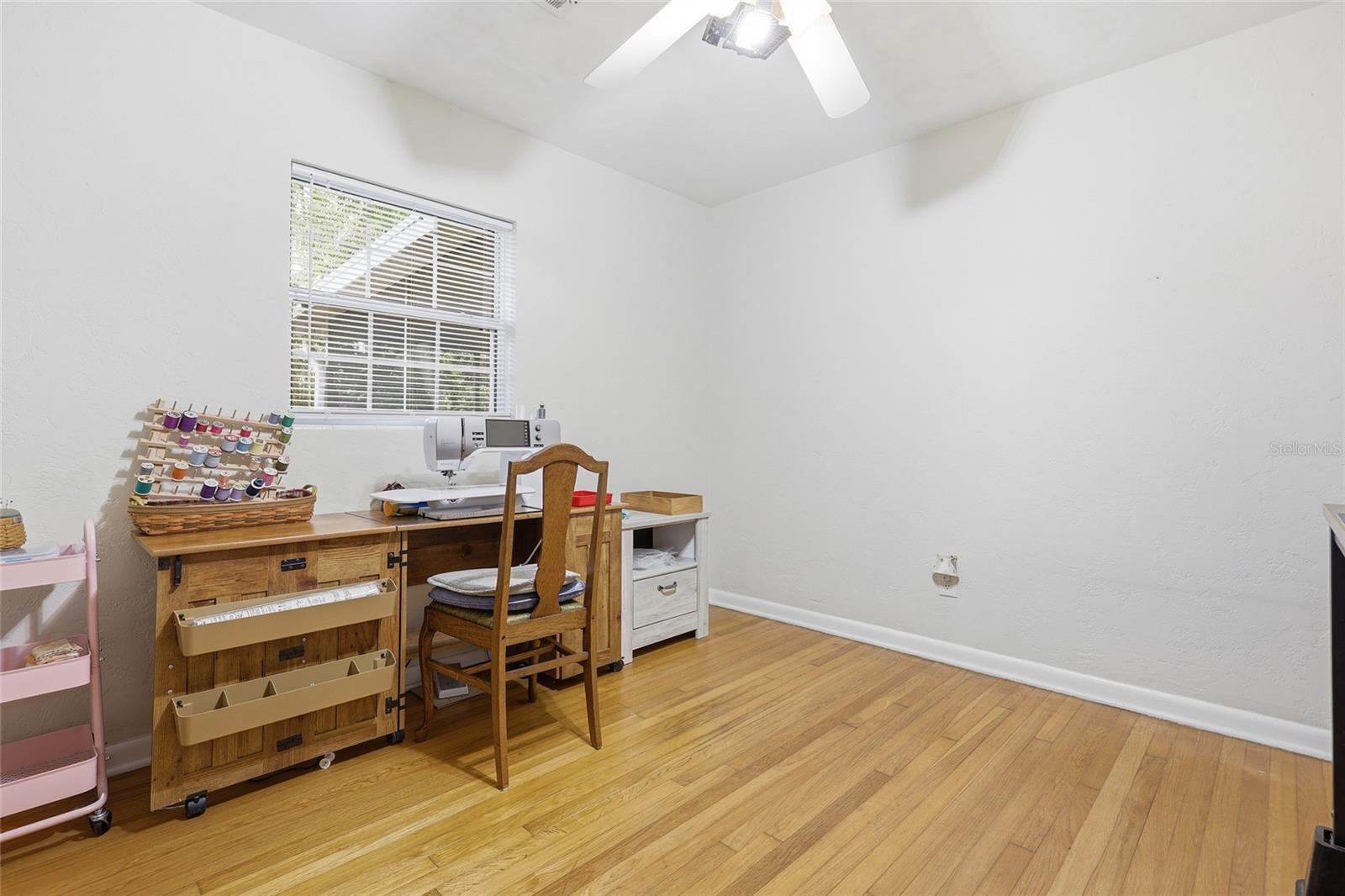 Image 17 of 23 For 812 36th Terrace