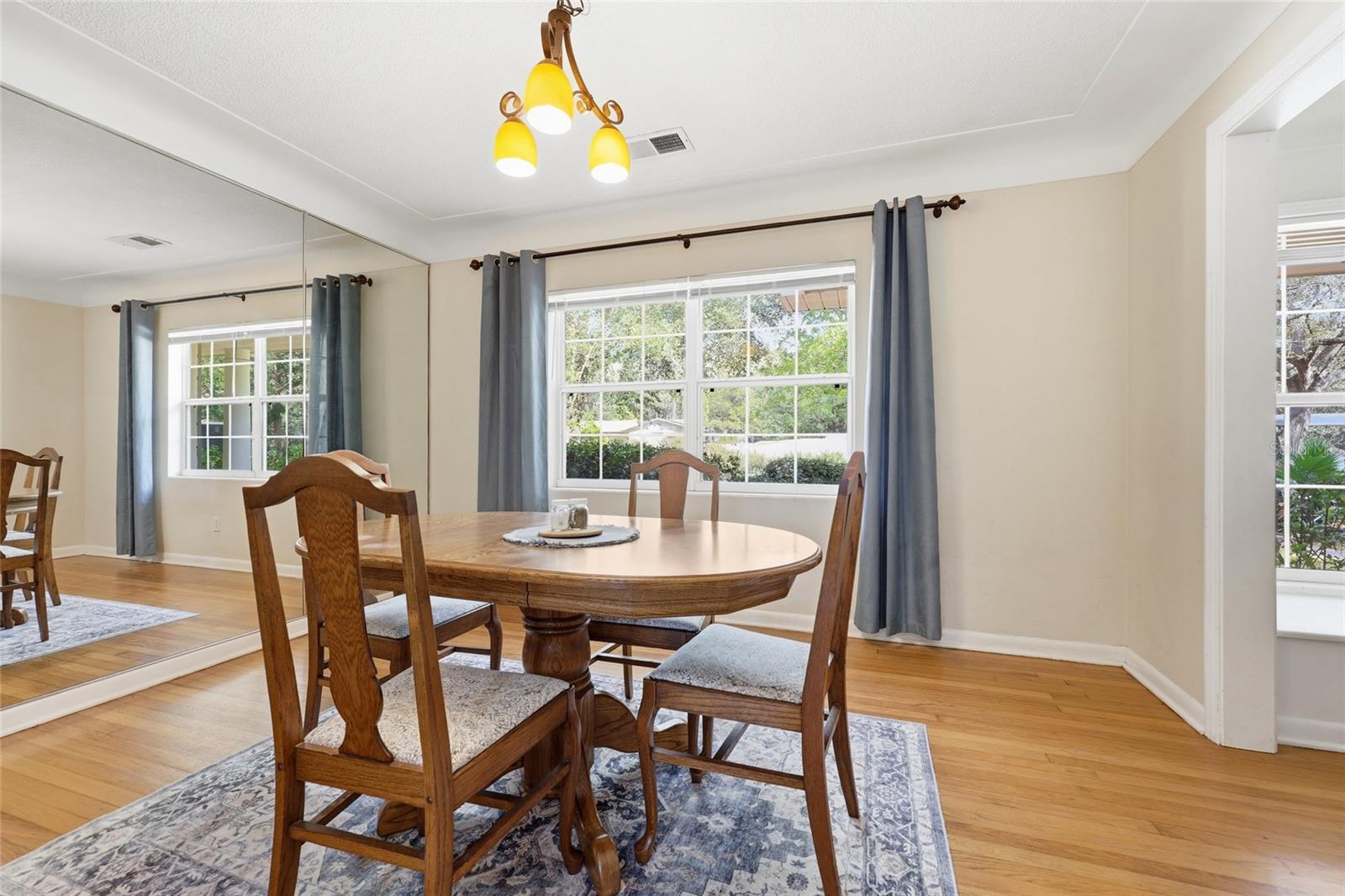 Image 8 of 23 For 812 36th Terrace