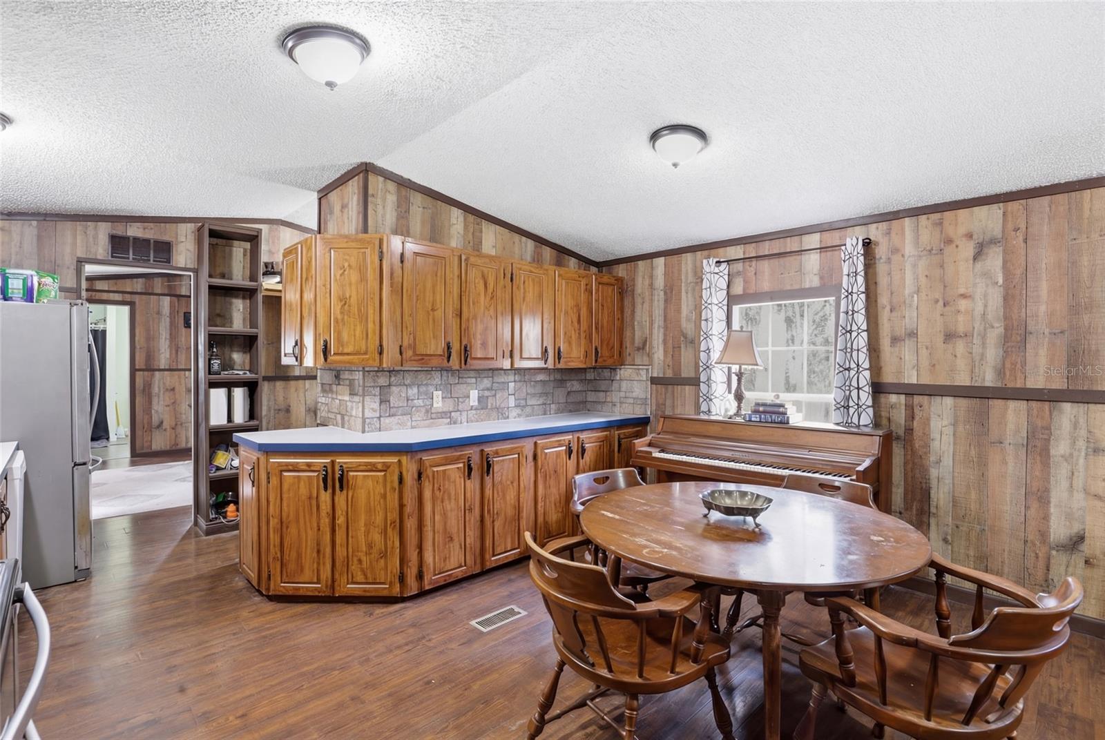 Image 21 of 49 For 167 212th Avenue