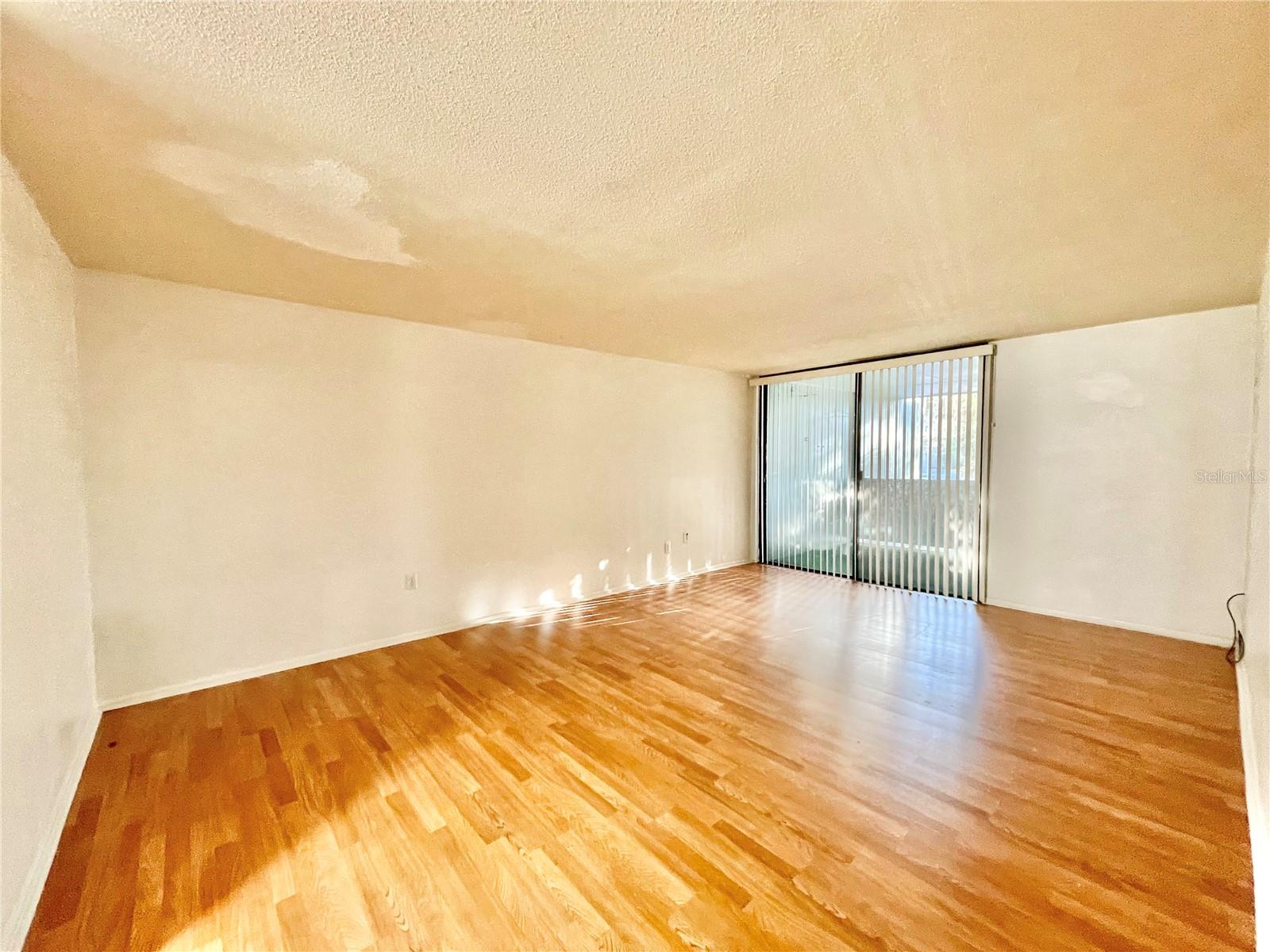 Image 12 of 39 For 719 75th Street 103