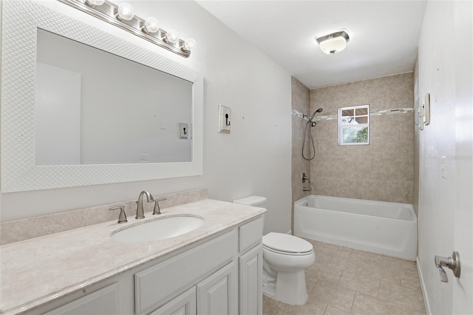 Image 33 of 52 For 611 10th Boulevard