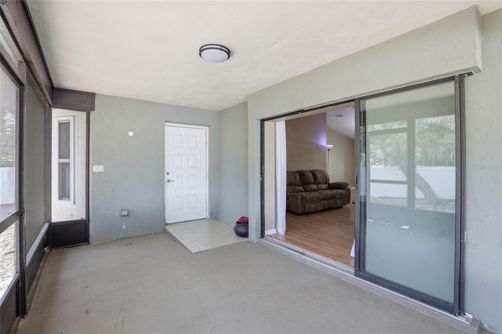 Image 38 of 52 For 611 10th Boulevard