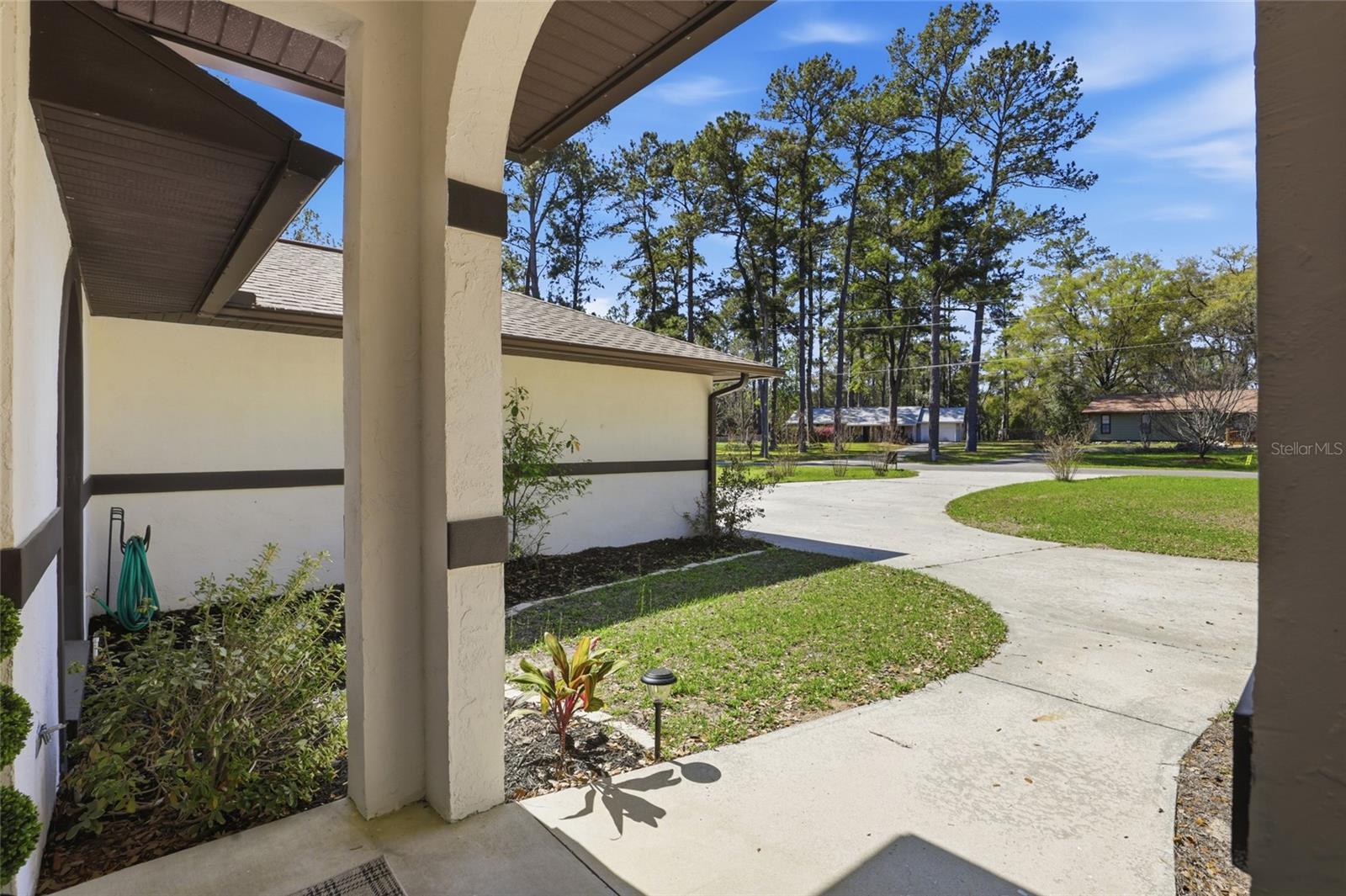 Image 9 of 52 For 611 10th Boulevard