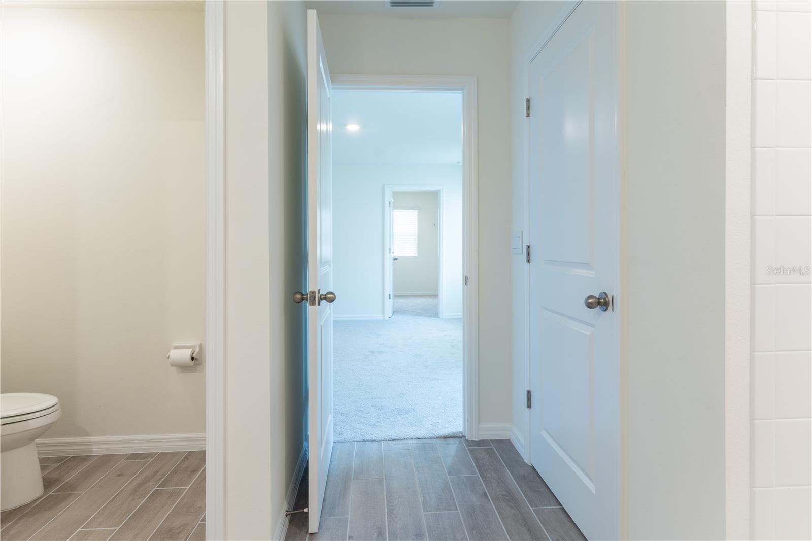 Image 28 of 35 For 4807 51st Drive