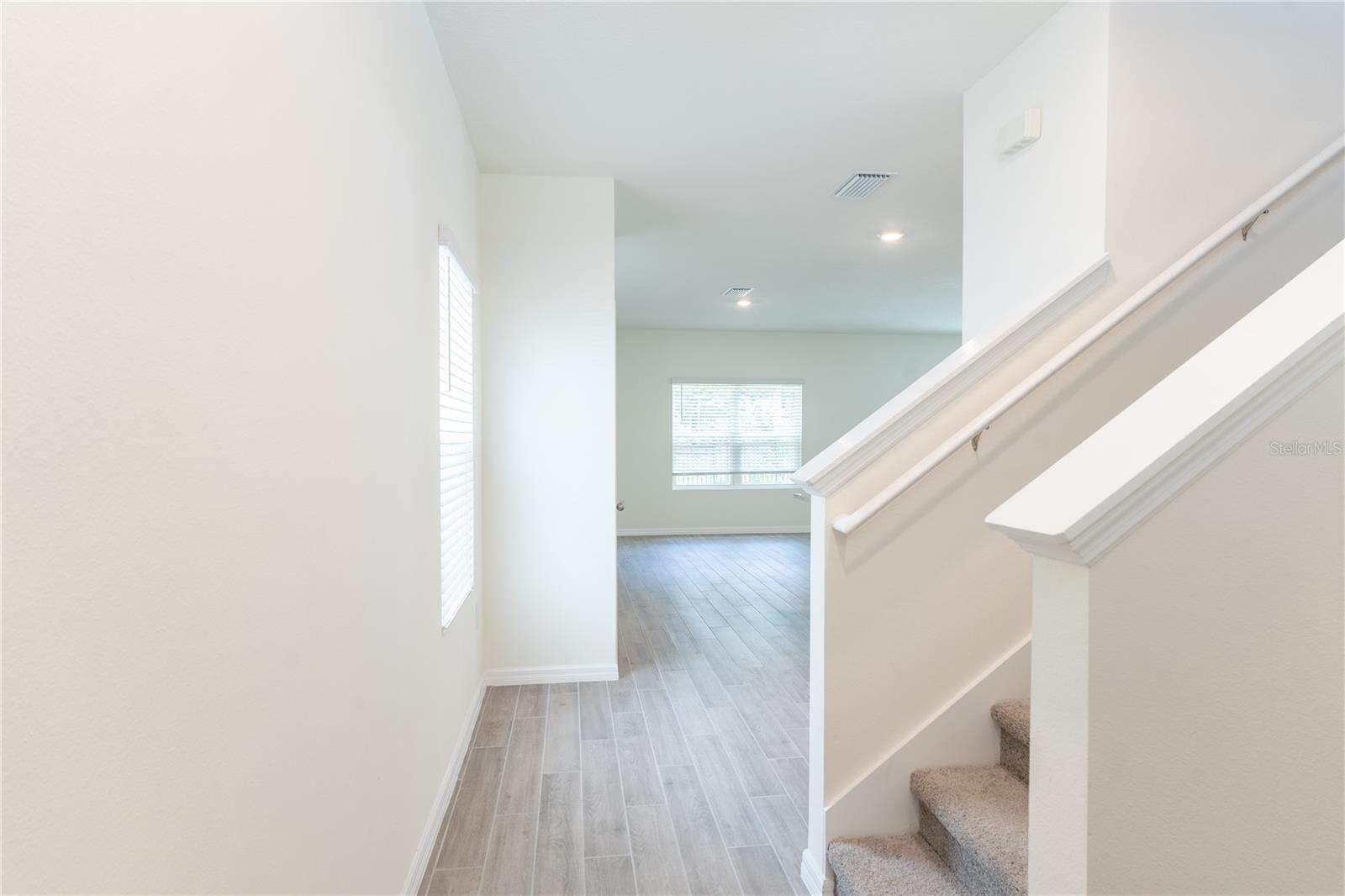 Image 5 of 35 For 4807 51st Drive