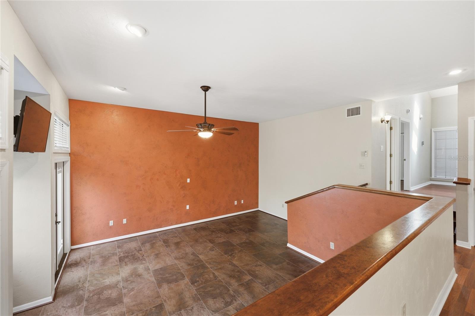 Image 10 of 60 For 5328 9th Lane