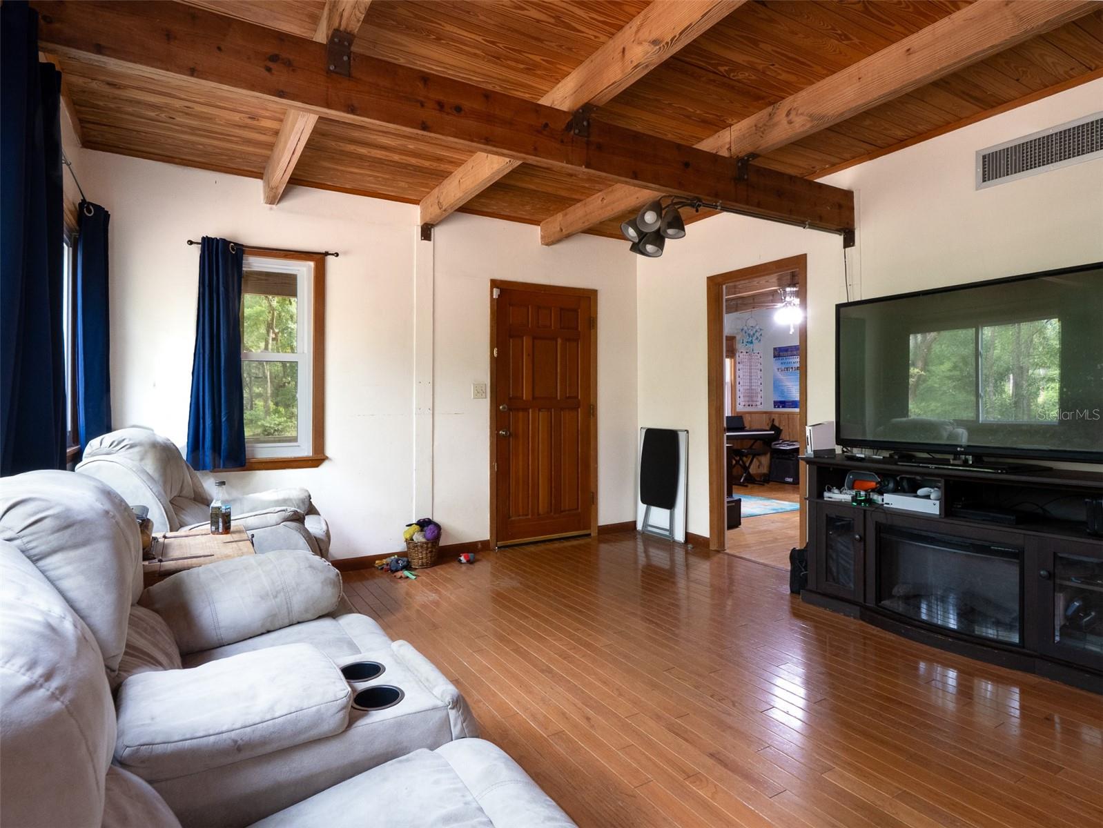 Image 17 of 50 For 5106 177th Street