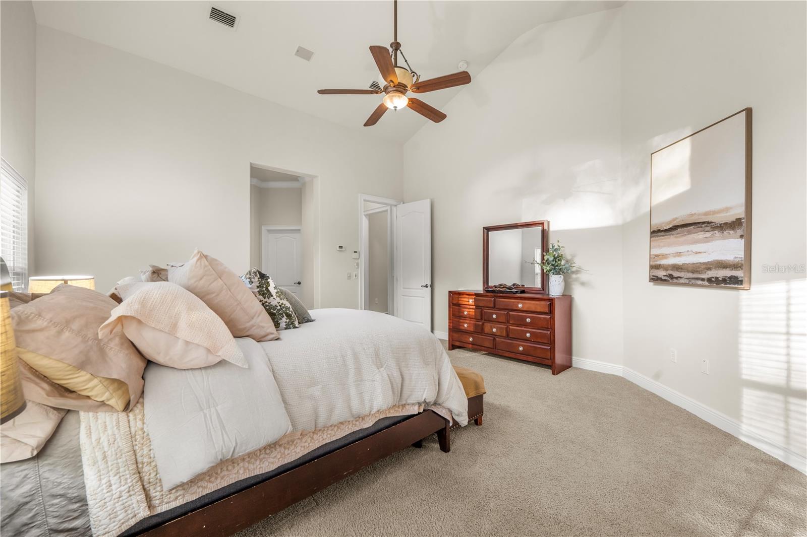 Listing photo id 15 for 14004 21st Lane