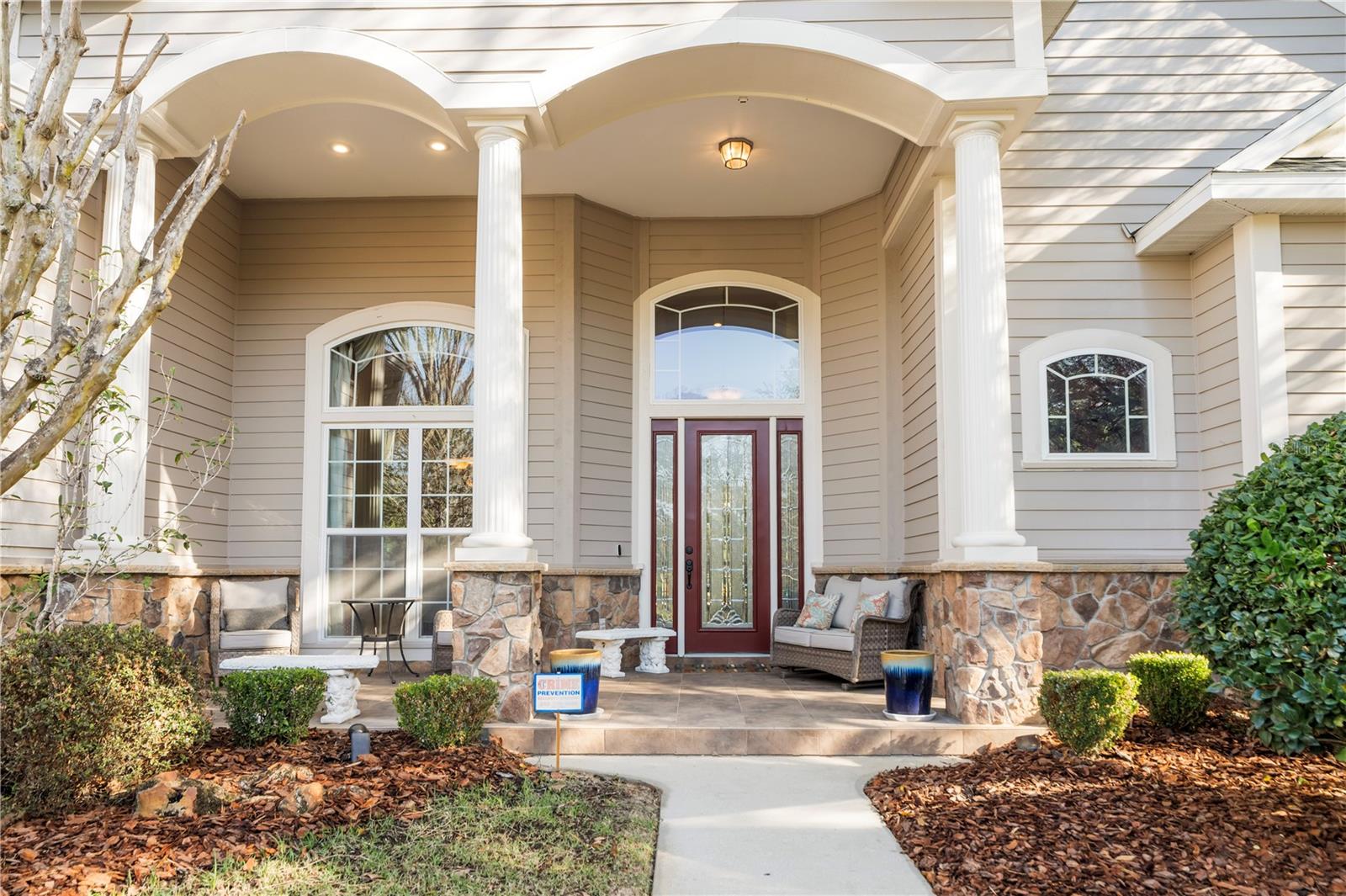 Listing photo id 0 for 14004 21st Lane