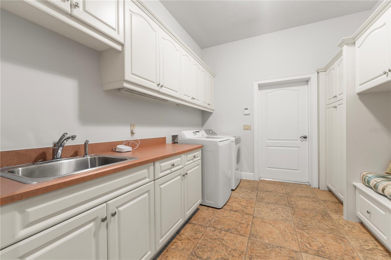 Listing photo id 32 for 14004 21st Lane