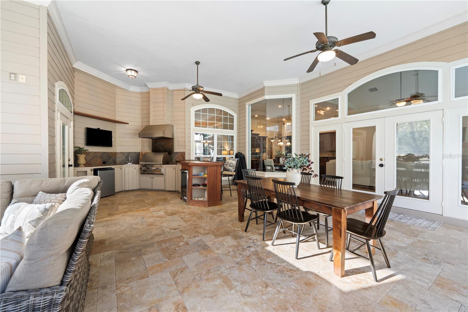 Listing photo id 36 for 14004 21st Lane