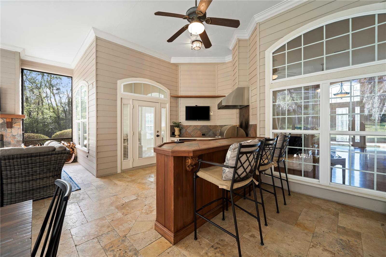 Listing photo id 37 for 14004 21st Lane