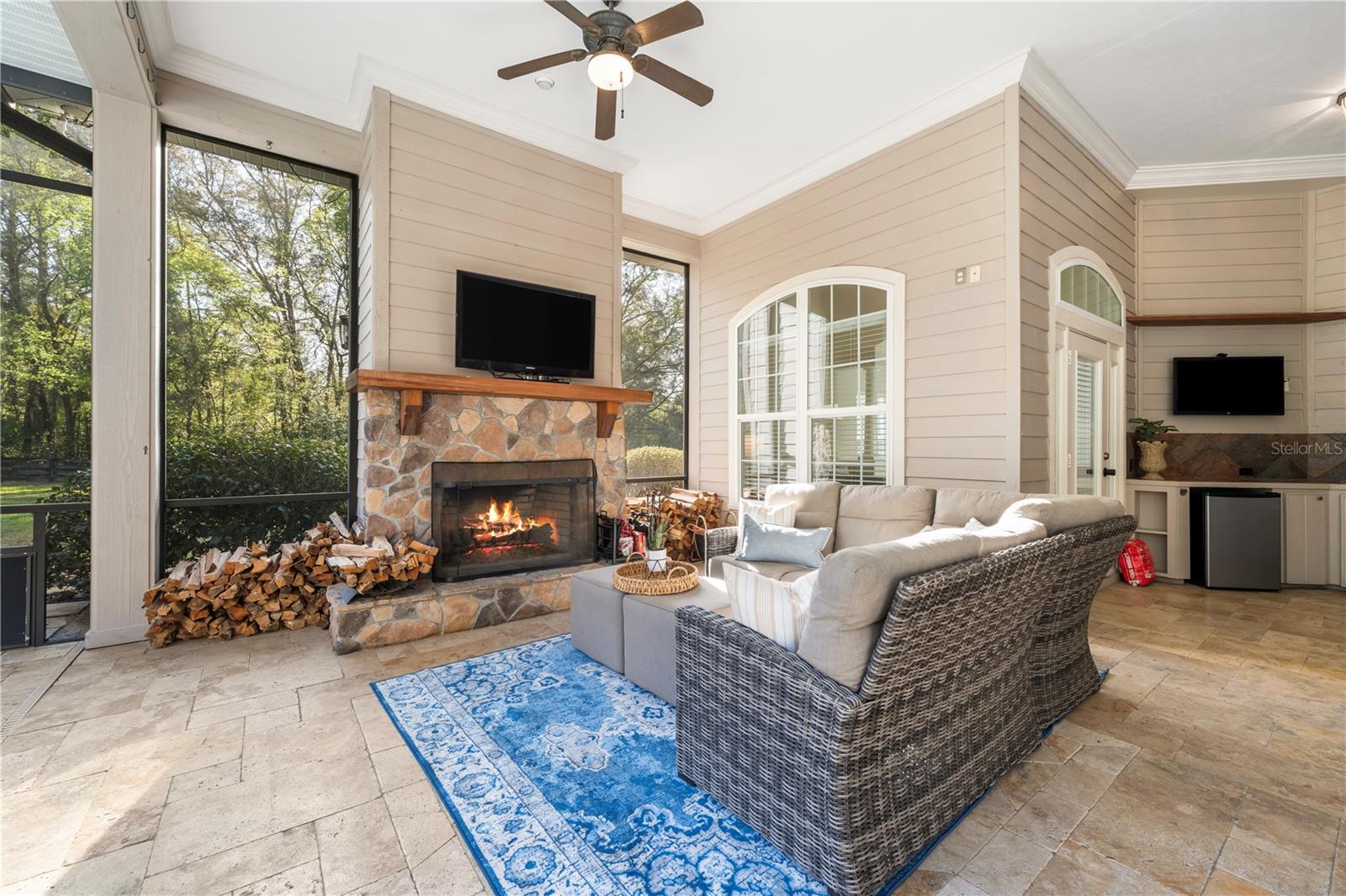 Listing photo id 38 for 14004 21st Lane