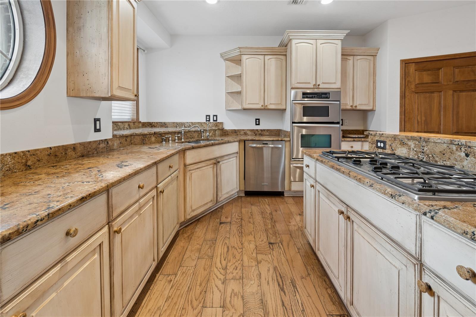 Image 22 of 77 For 5795 43rd Place