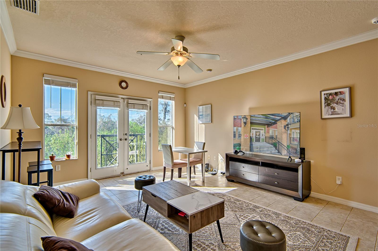 Image 11 of 21 For 1185 9th Road 402