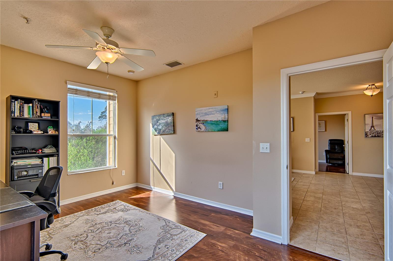 Image 18 of 21 For 1185 9th Road 402