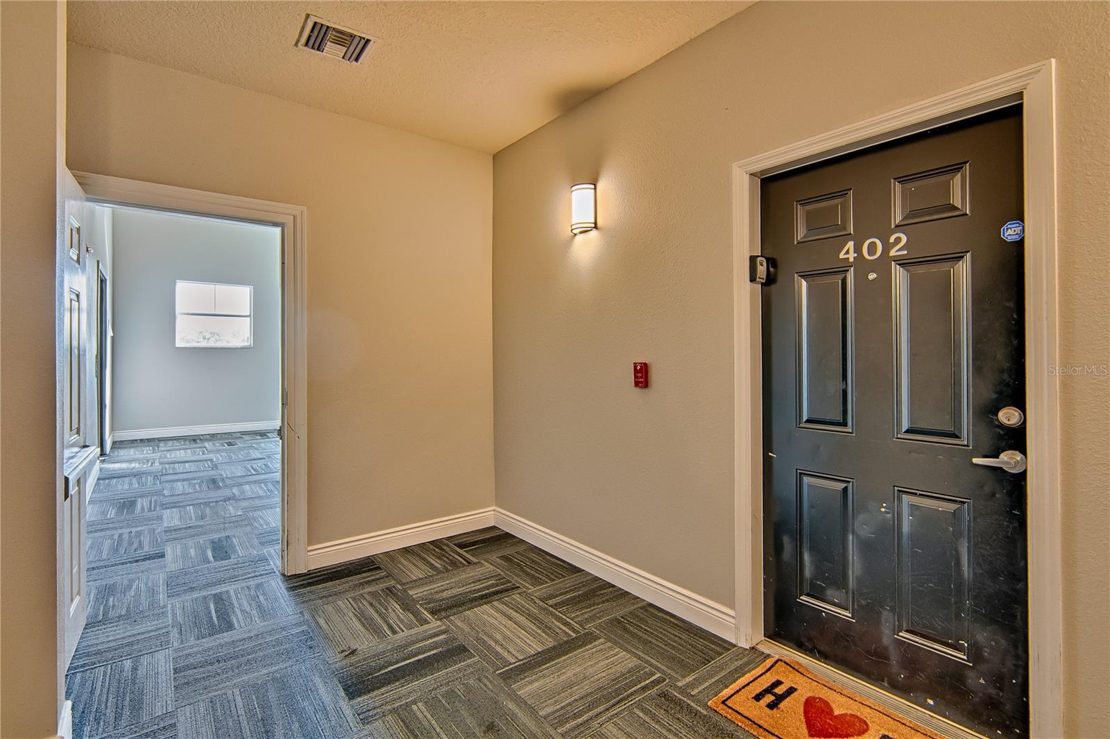 Image 4 of 21 For 1185 9th Road 402