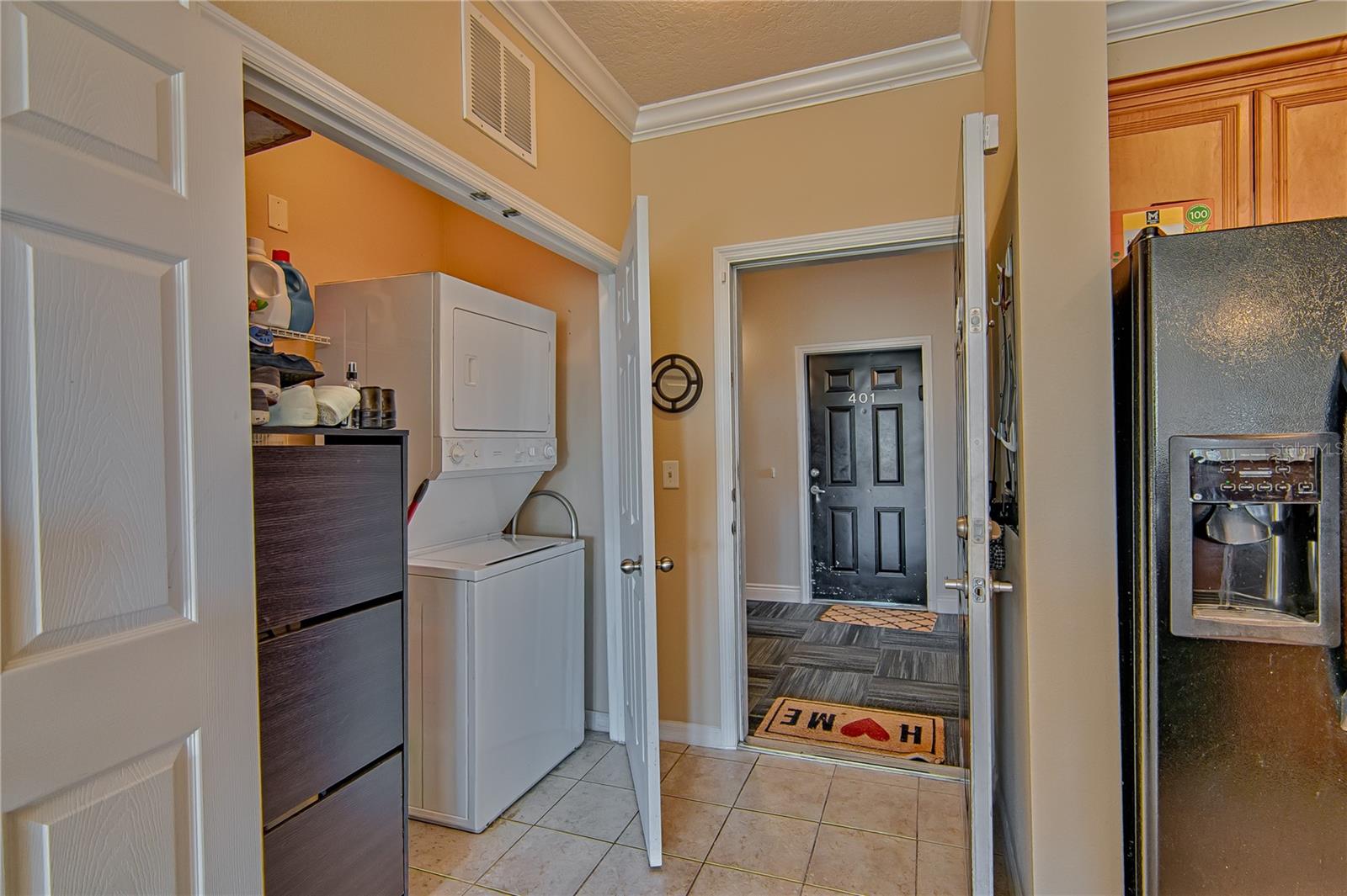 Image 5 of 21 For 1185 9th Road 402