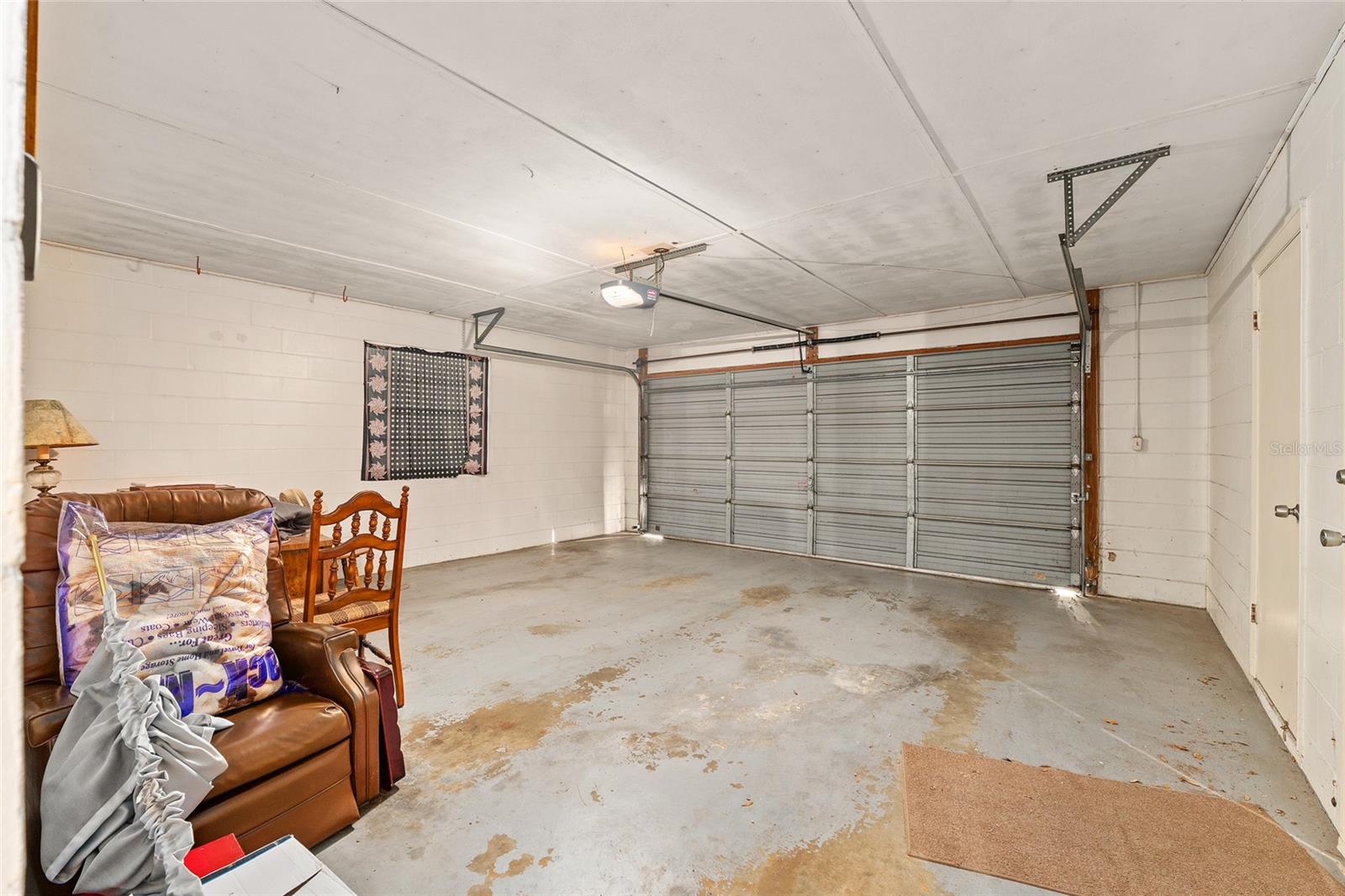 Image 23 of 52 For 1931 39th Place