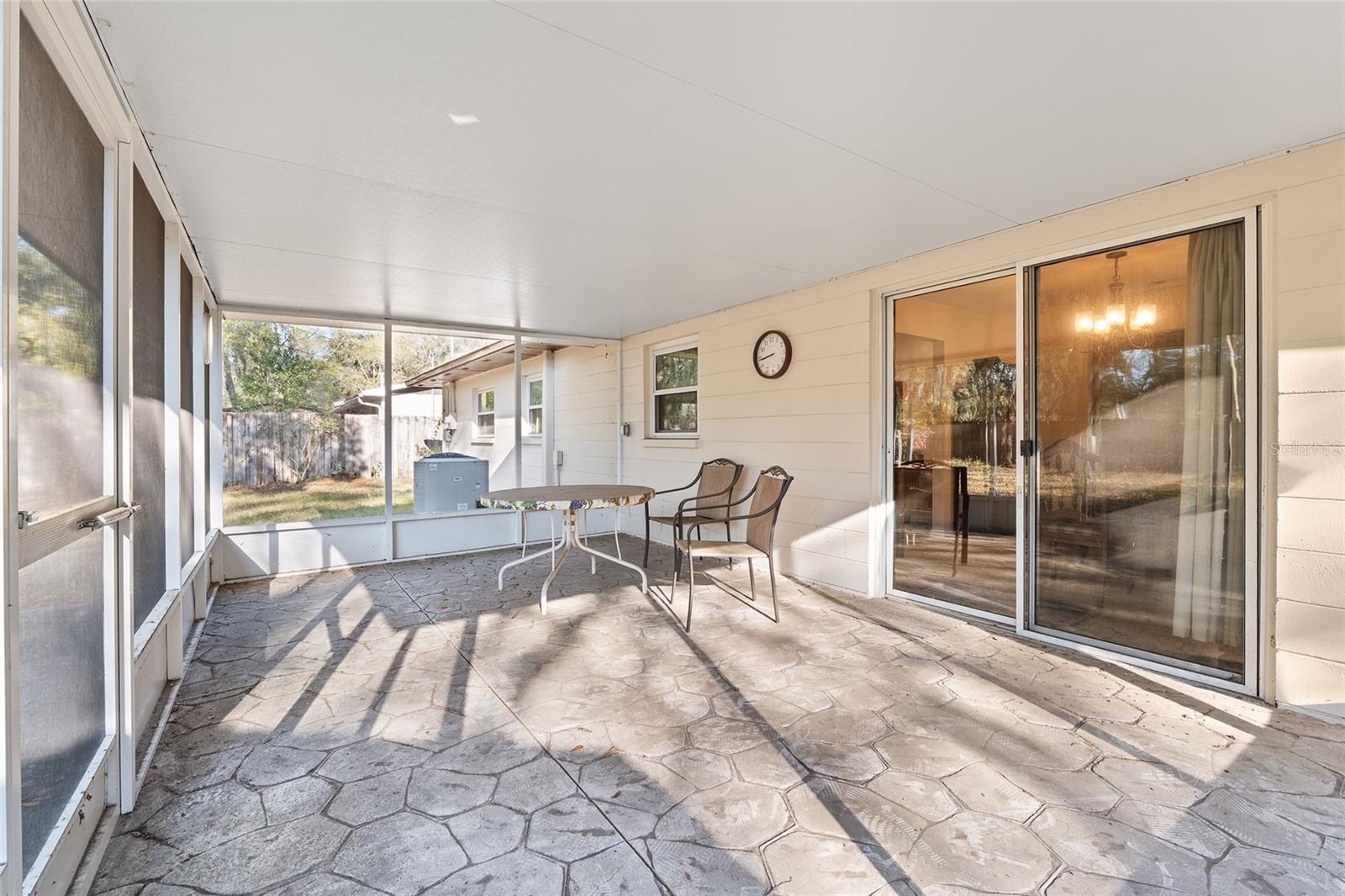 Image 27 of 52 For 1931 39th Place