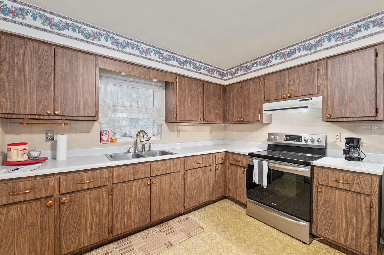 Image 30 of 52 For 1931 39th Place