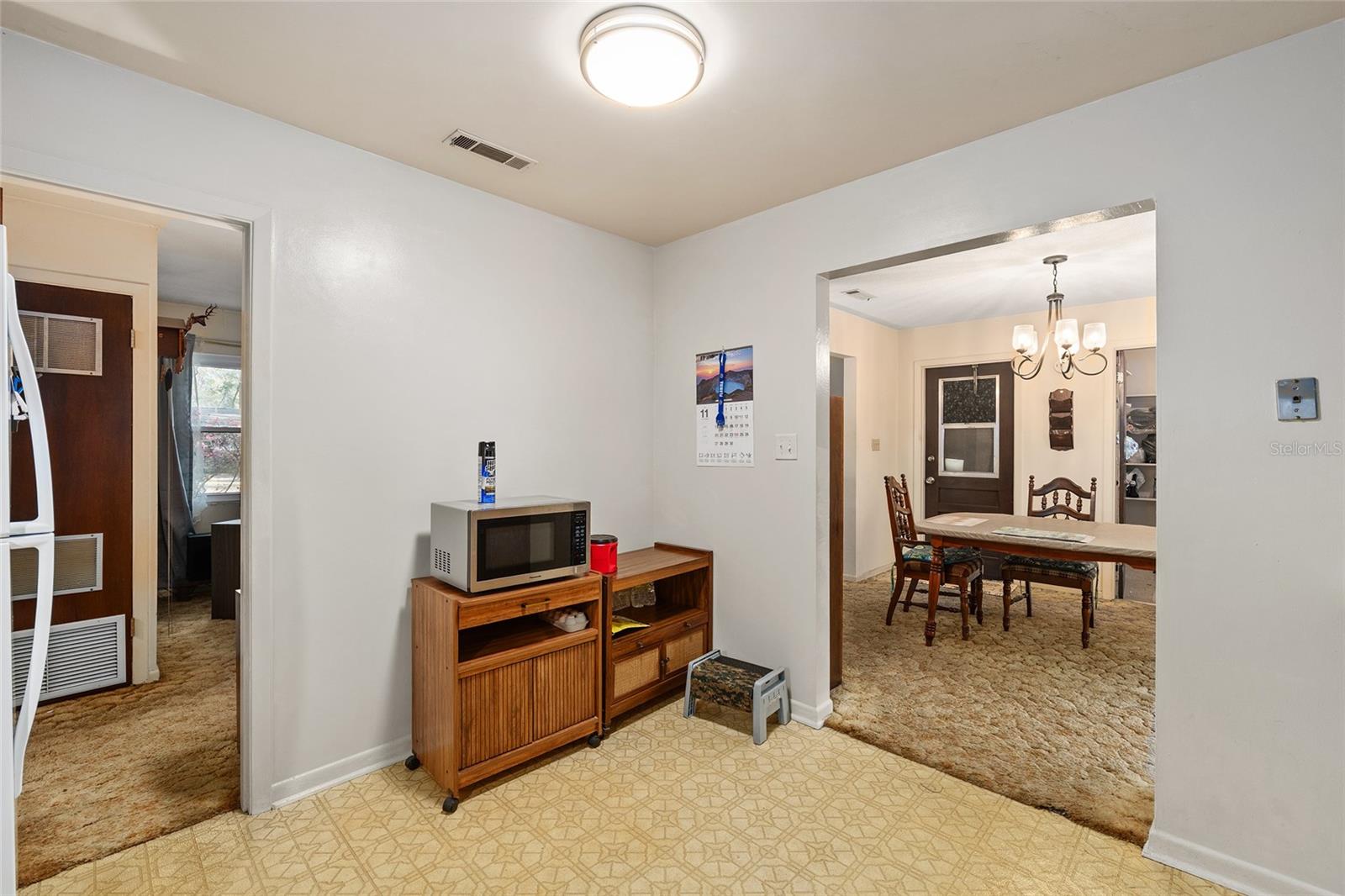 Image 33 of 52 For 1931 39th Place