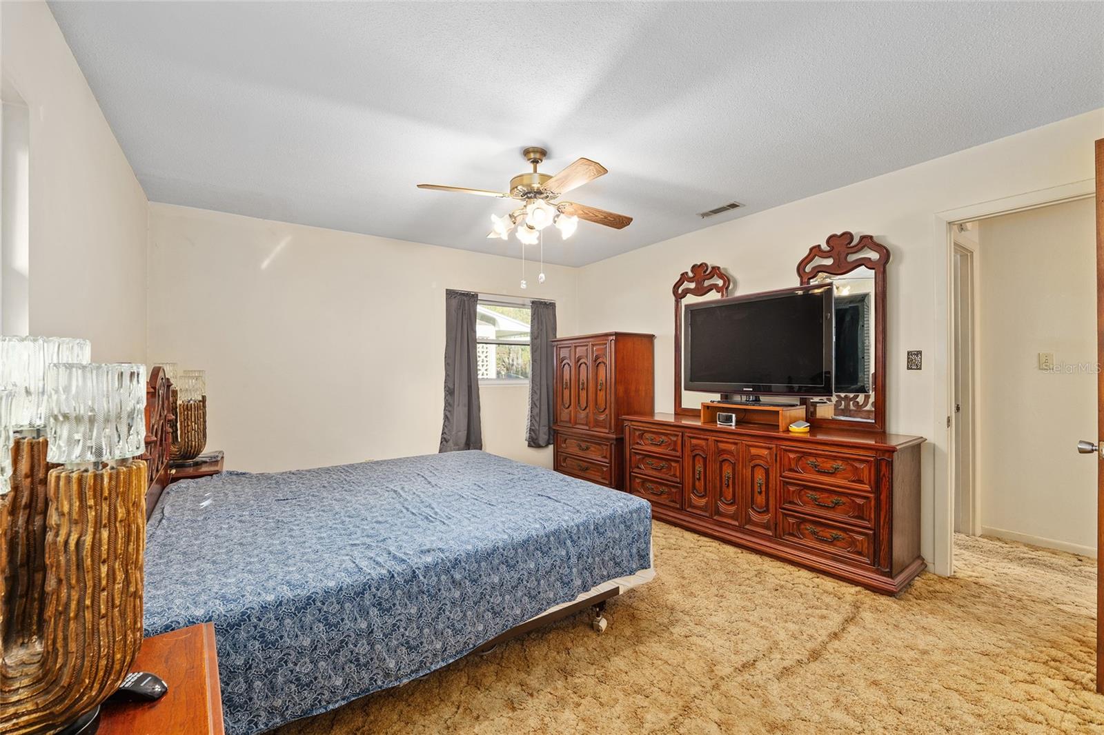 Image 38 of 52 For 1931 39th Place