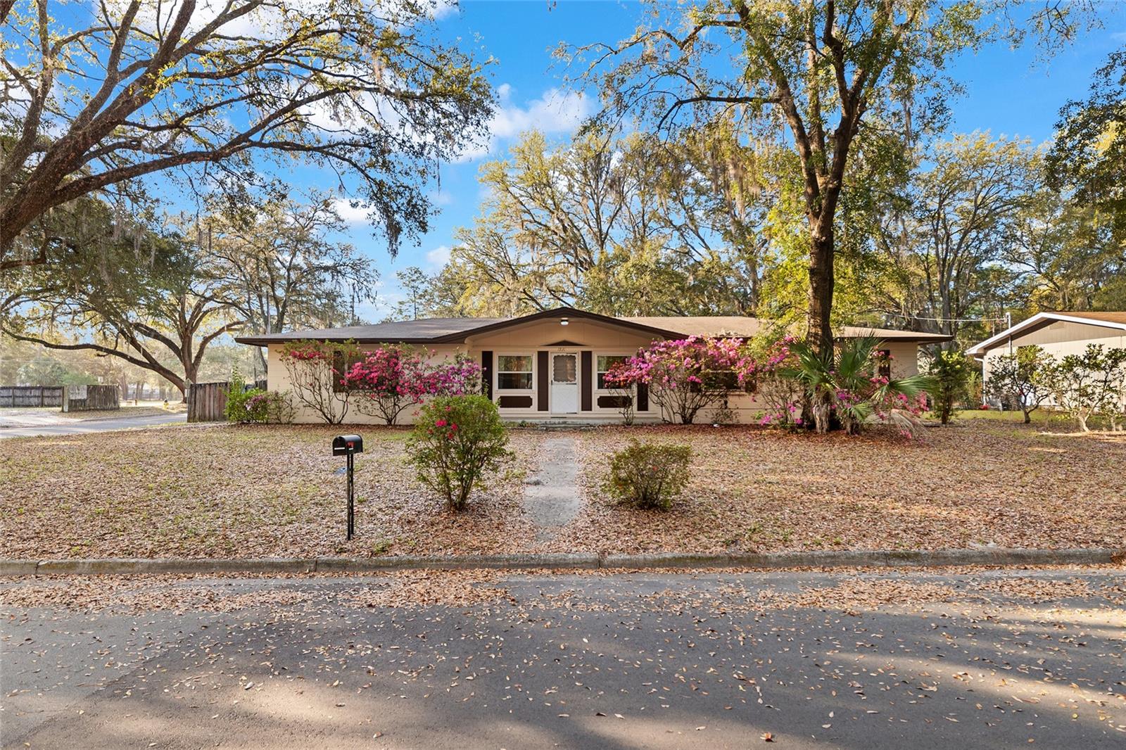 Image 50 of 52 For 1931 39th Place