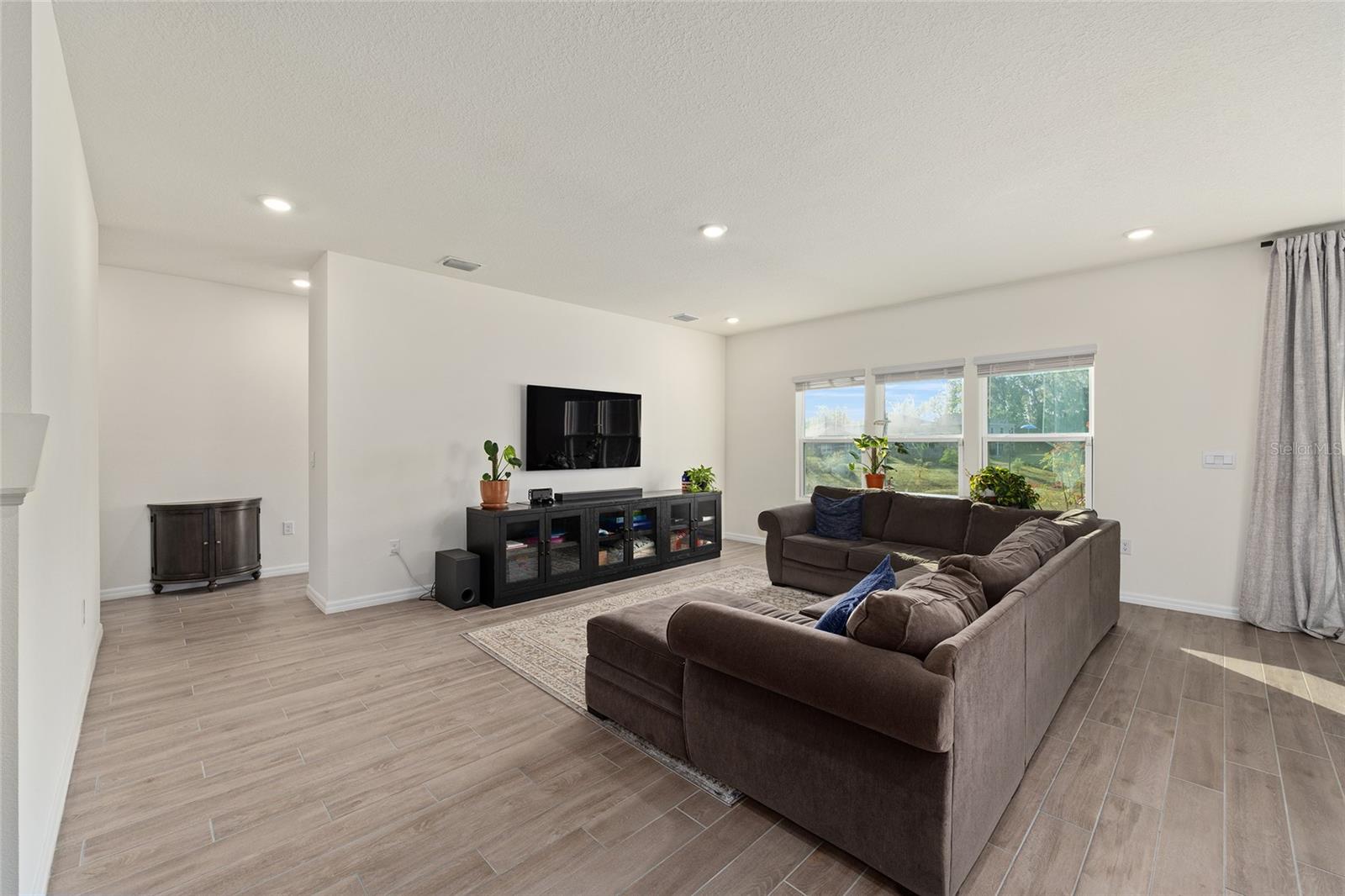 Image 8 of 55 For 1487 136th Boulevard