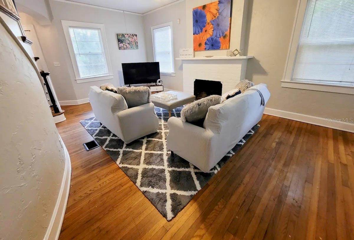 Image 10 of 36 For 949 13th Street