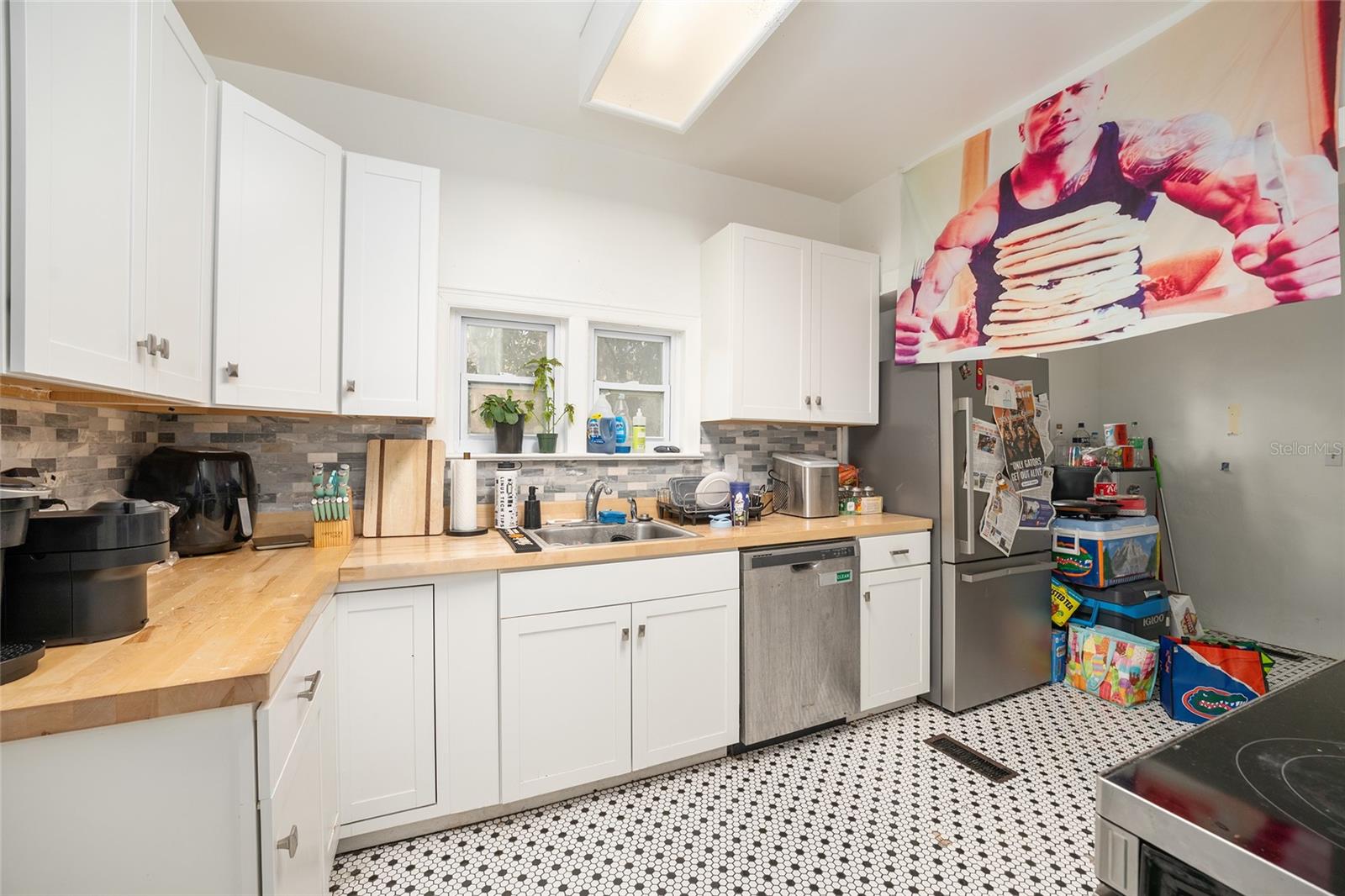 Image 26 of 36 For 949 13th Street