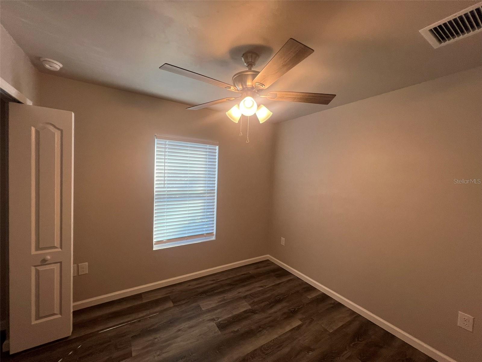 Image 18 of 23 For 23203 179th Place