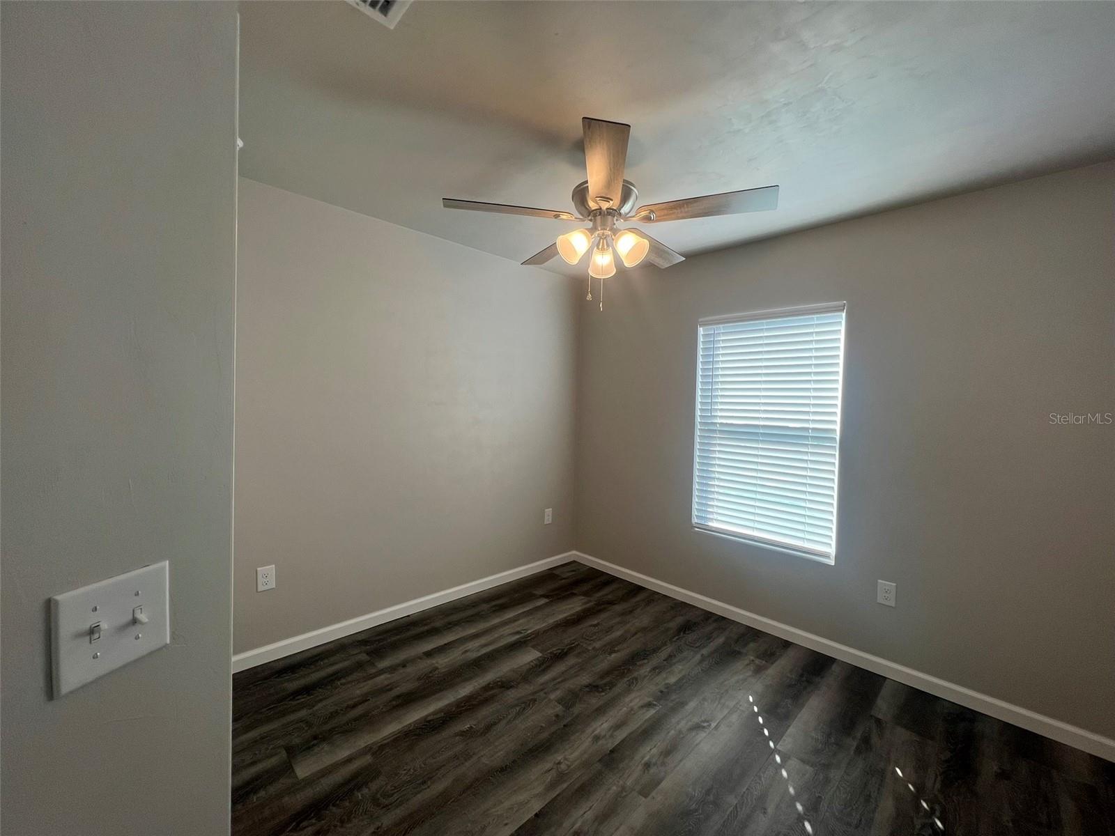 Image 19 of 23 For 23203 179th Place