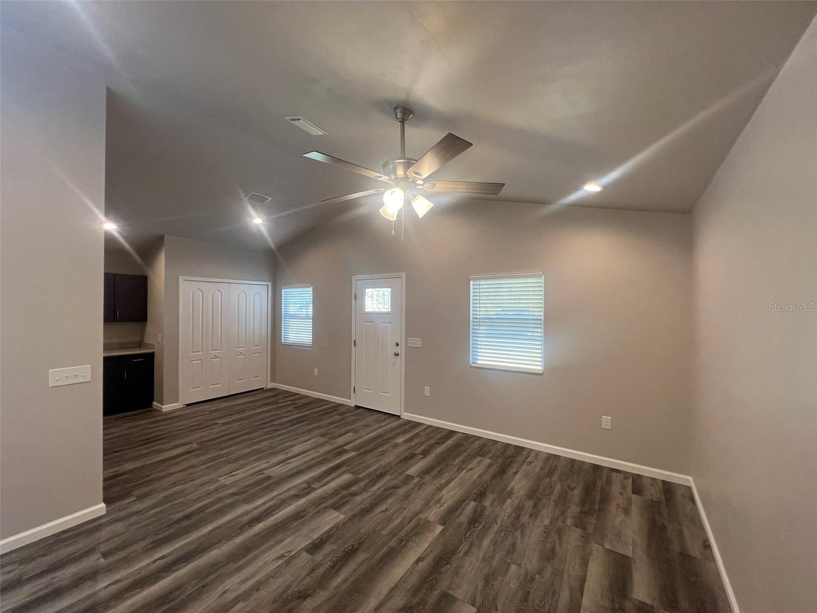 Image 6 of 23 For 23203 179th Place