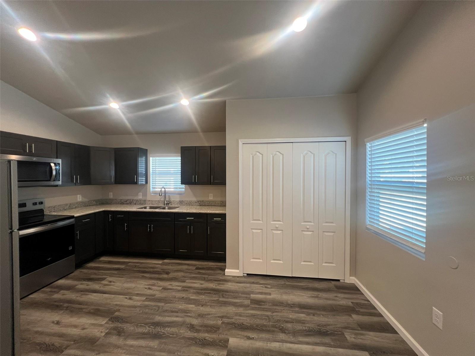 Image 7 of 23 For 23203 179th Place