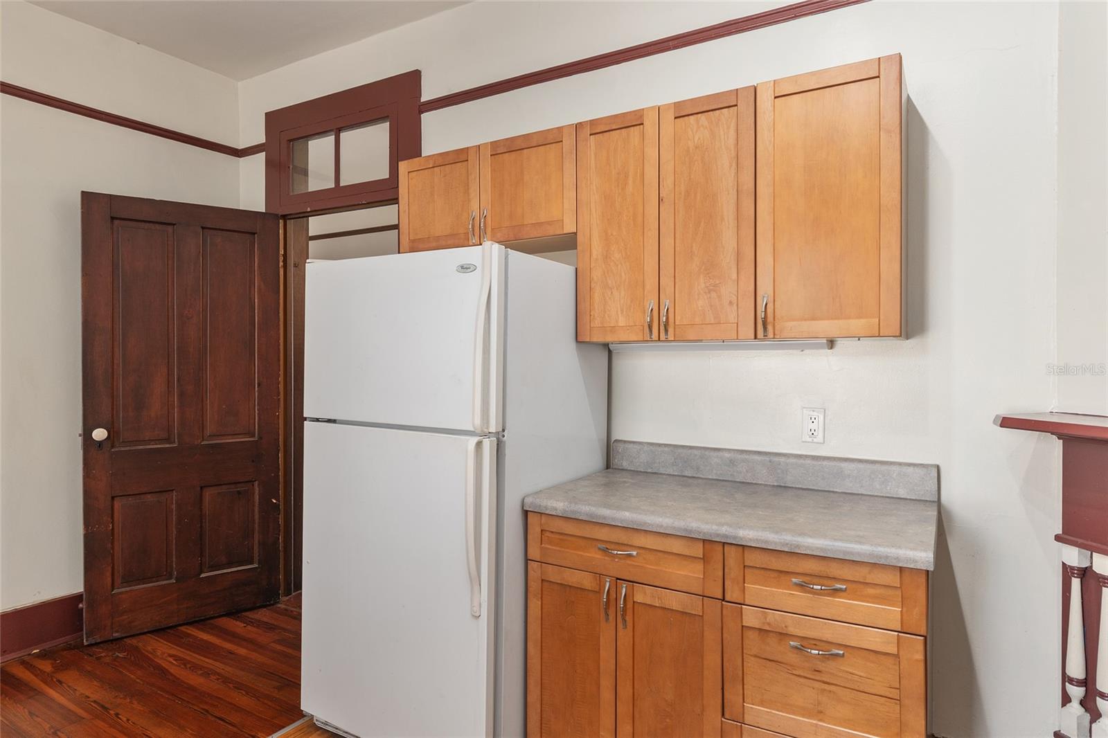 Image 27 of 88 For 306 3rd Street