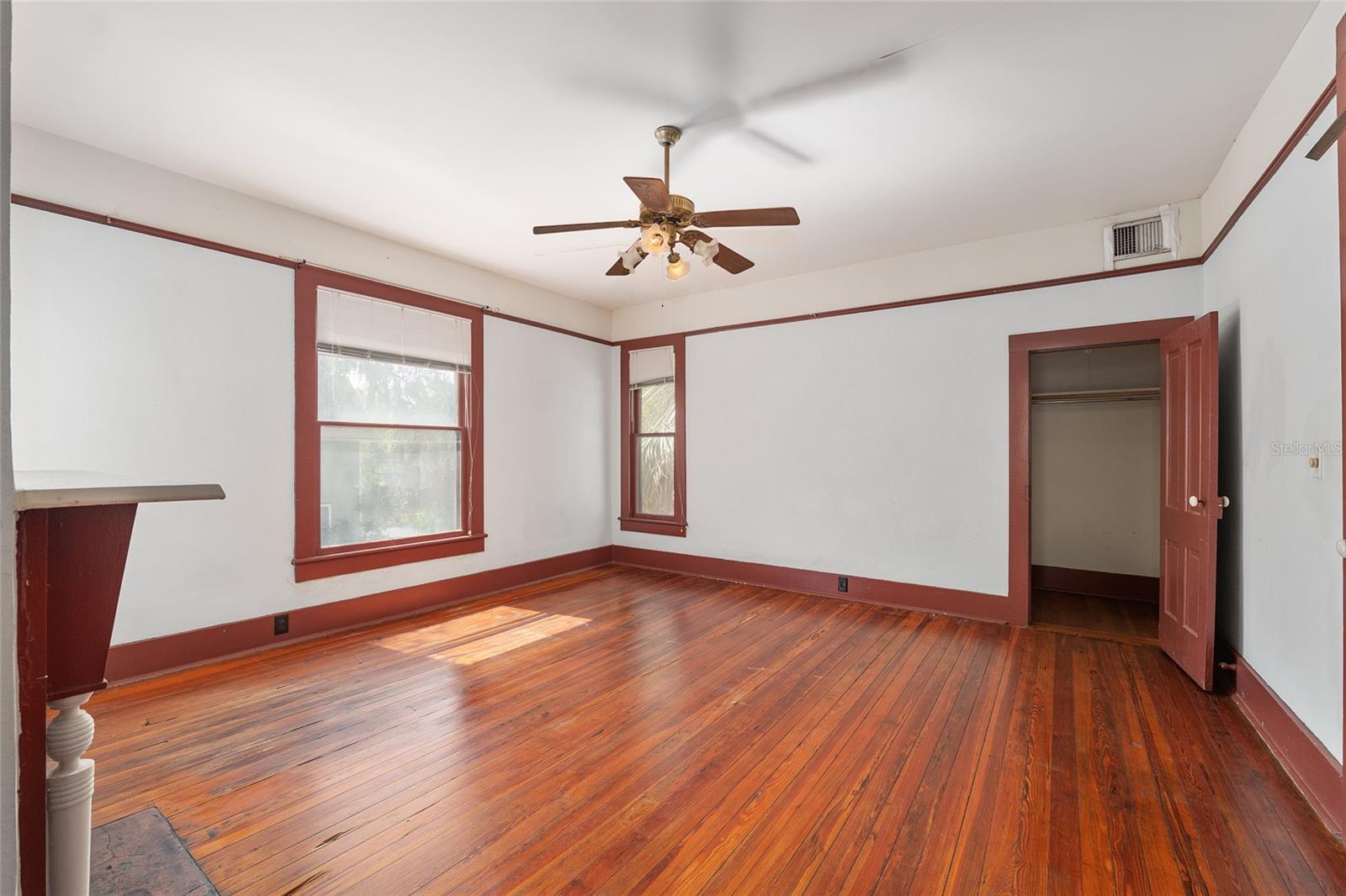 Image 35 of 88 For 306 3rd Street