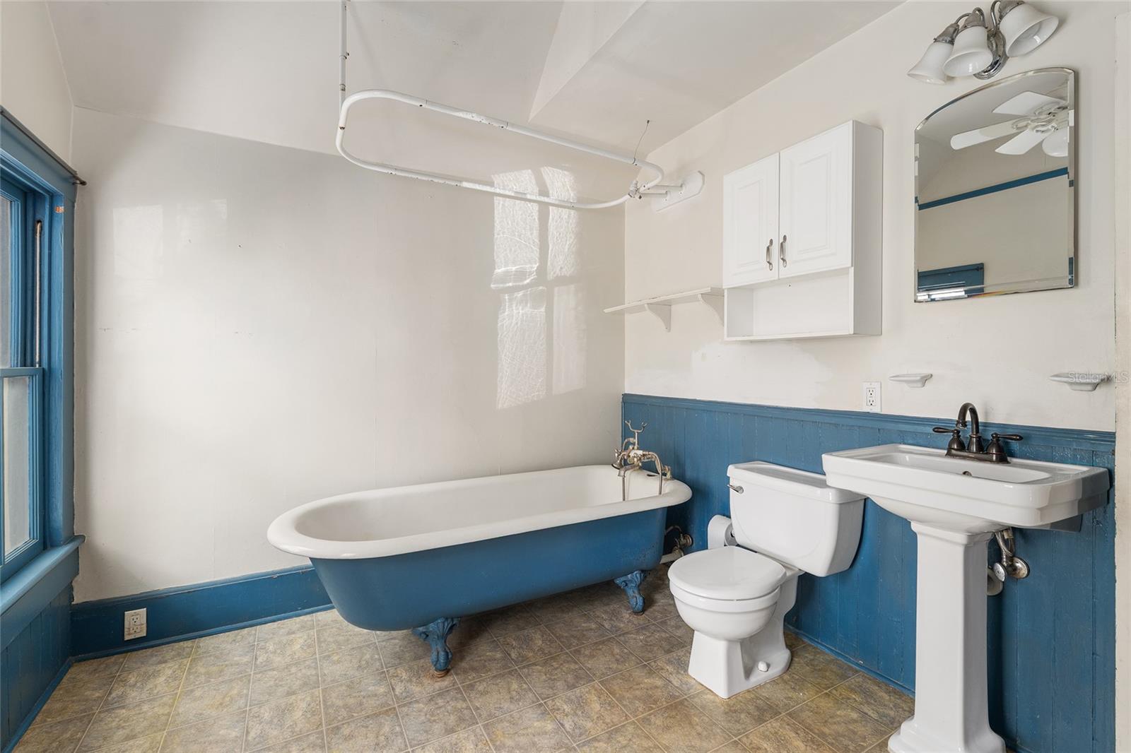 Image 41 of 88 For 306 3rd Street