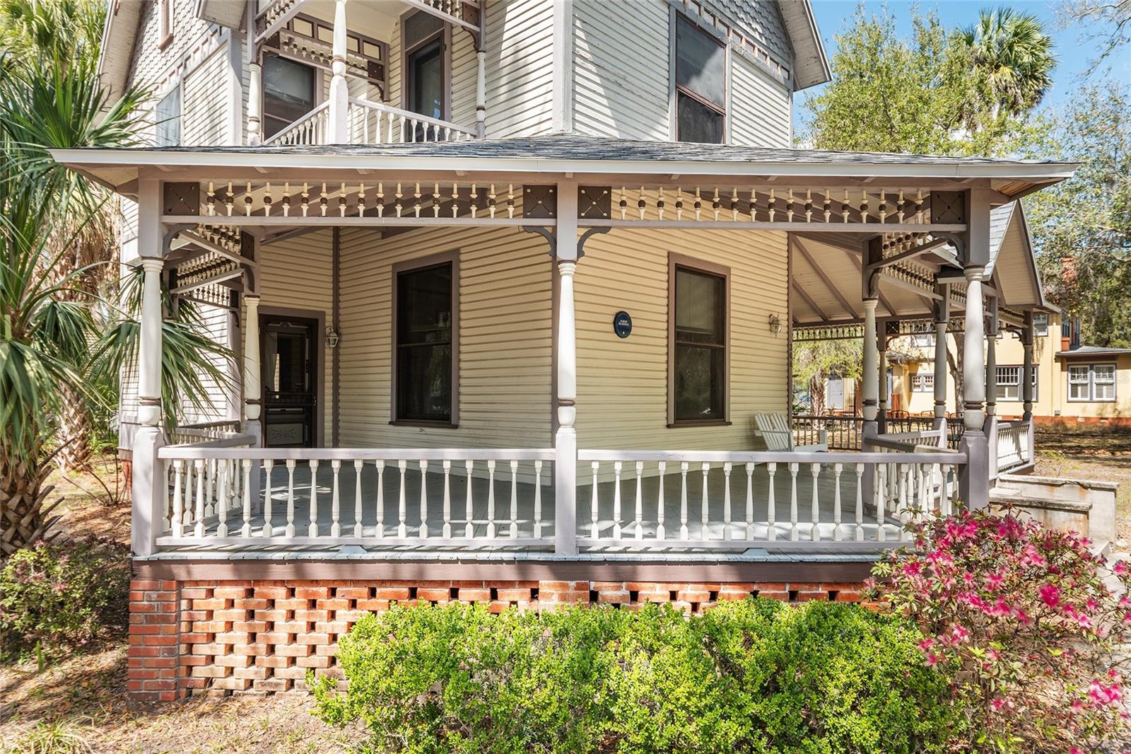 Image 9 of 88 For 306 3rd Street