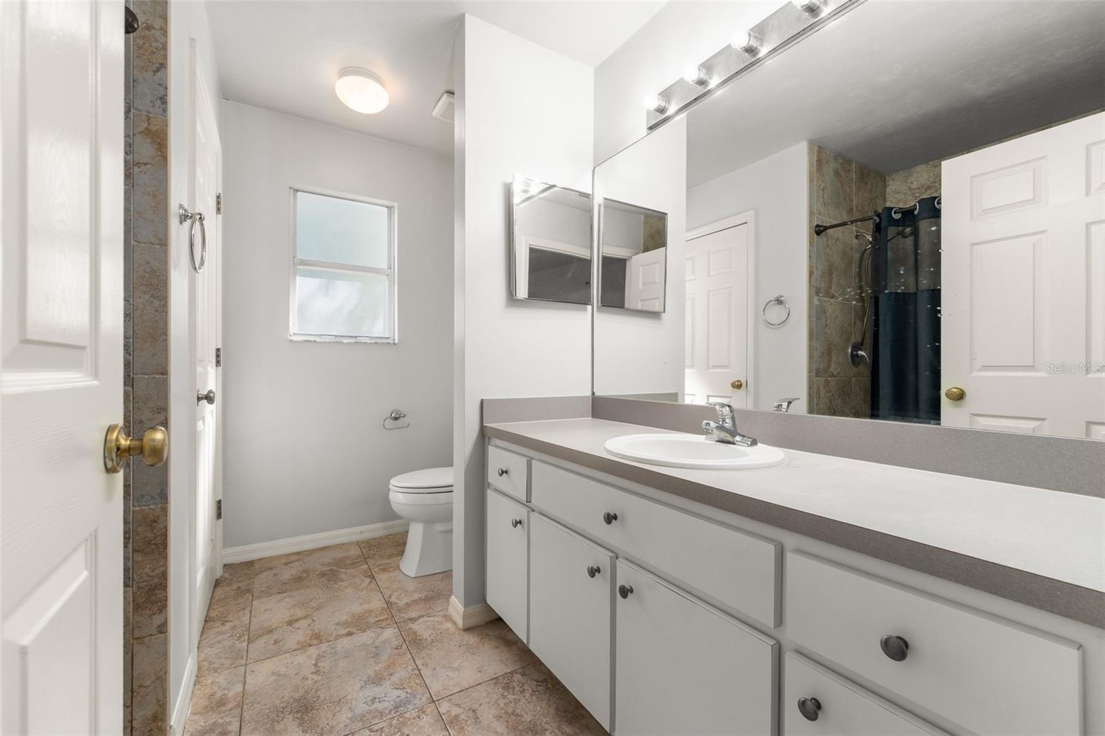 Image 19 of 37 For 4337 34th Terrace